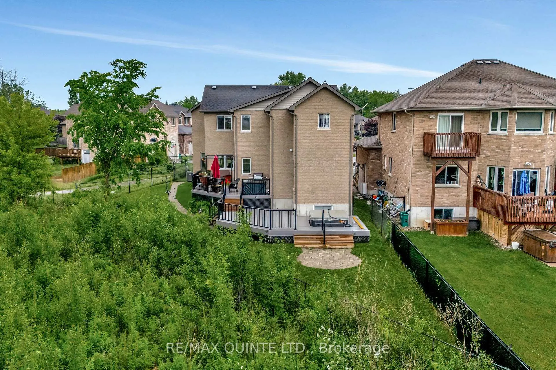 Photo 3 of 10 Meagher Place, Belleville, Belleville Ward — HOMEH