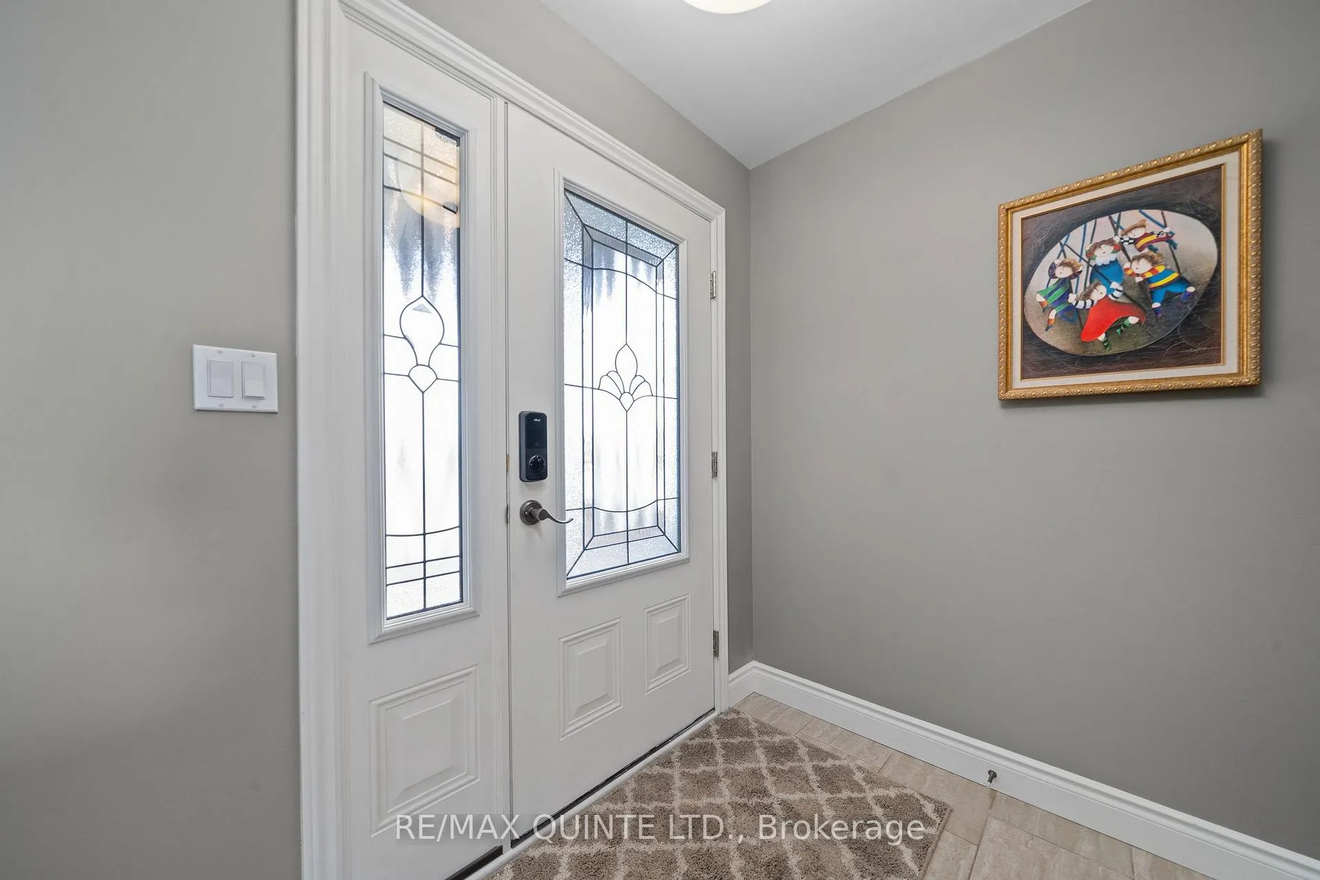 Photo 5 of 10 Meagher Place, Belleville, Belleville Ward — HOMEH