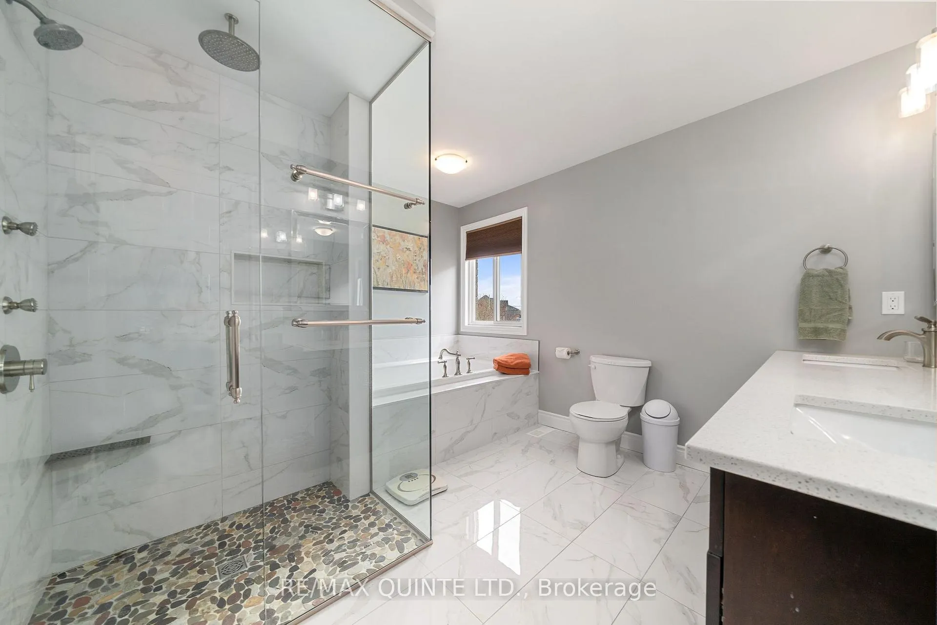 Photo 23 of 10 Meagher Place, Belleville, Belleville Ward — HOMEH