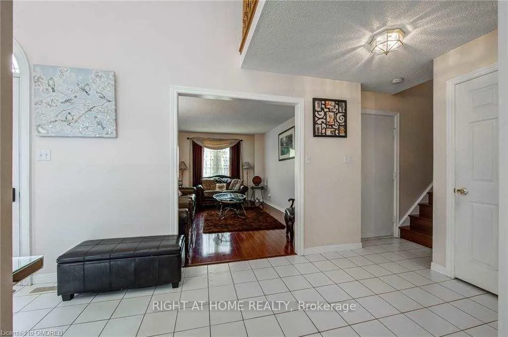 Photo 5 of 333 Brigade Drive, Hamilton, Barnstown — HOMEH