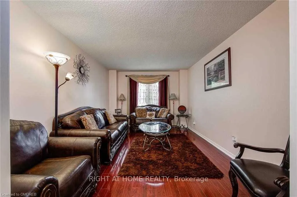 Photo 7 of 333 Brigade Drive, Hamilton, Barnstown — HOMEH