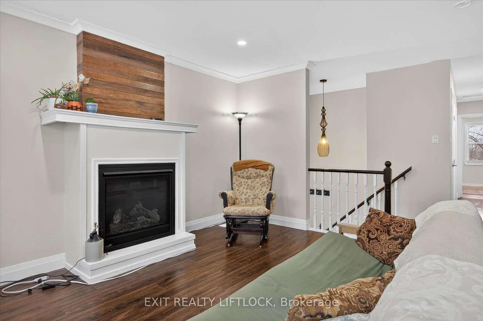 Photo 11 of 1344 Tudor Crescent, Peterborough, Ashburnham Ward 4 — HOMEH