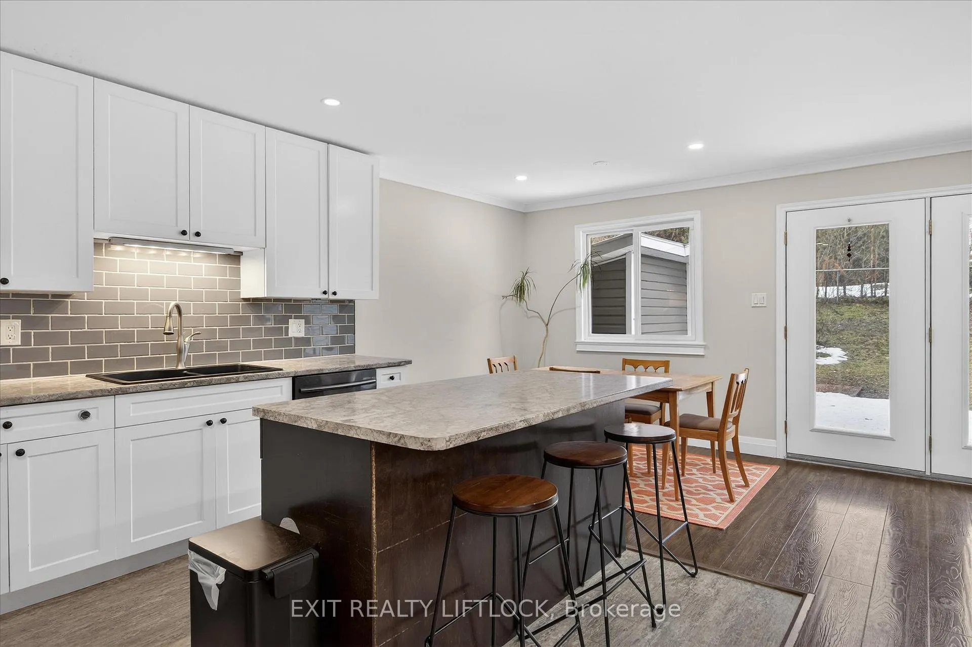 Photo 14 of 1344 Tudor Crescent, Peterborough, Ashburnham Ward 4 — HOMEH