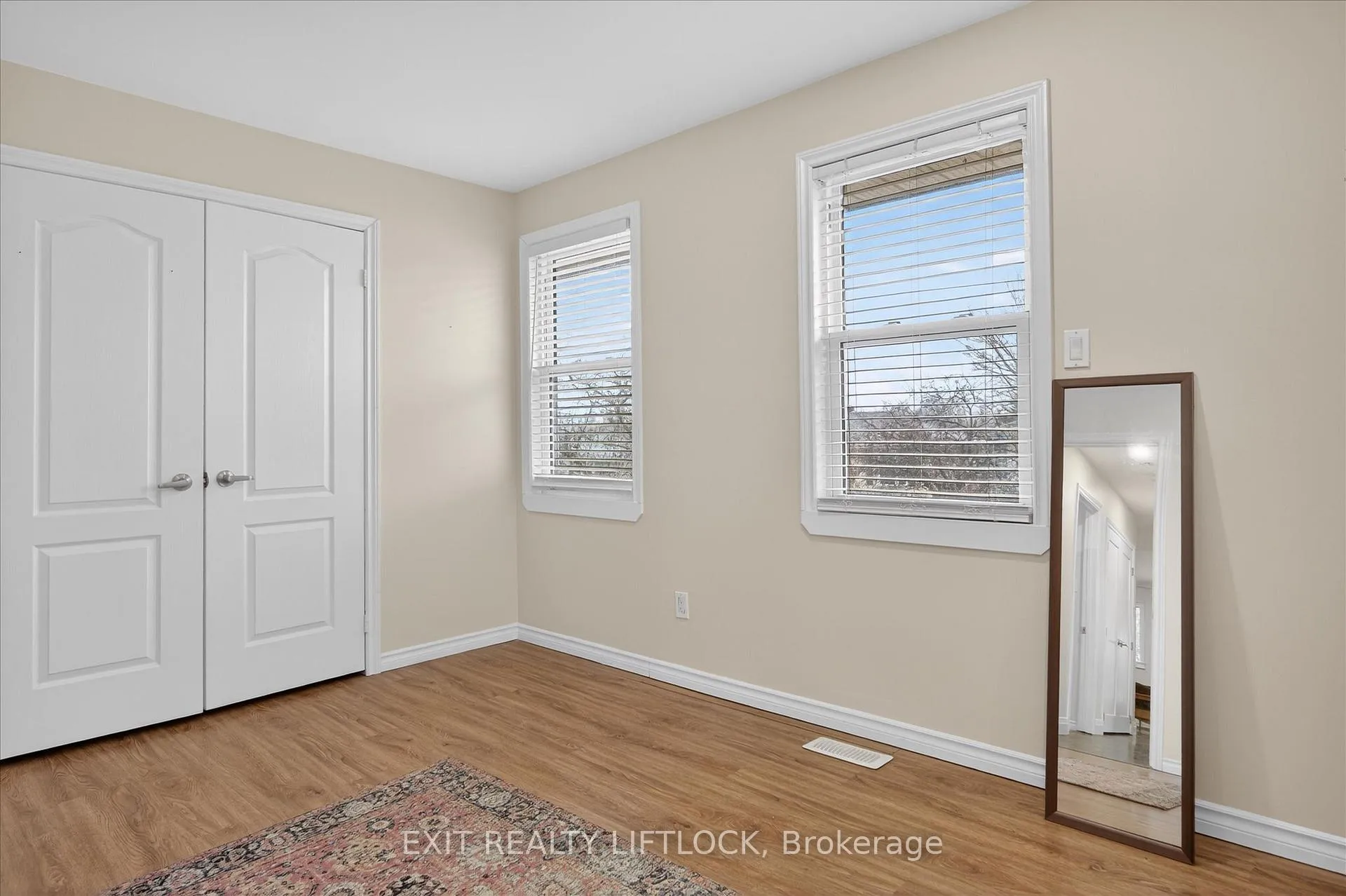 Photo 24 of 1344 Tudor Crescent, Peterborough, Ashburnham Ward 4 — HOMEH
