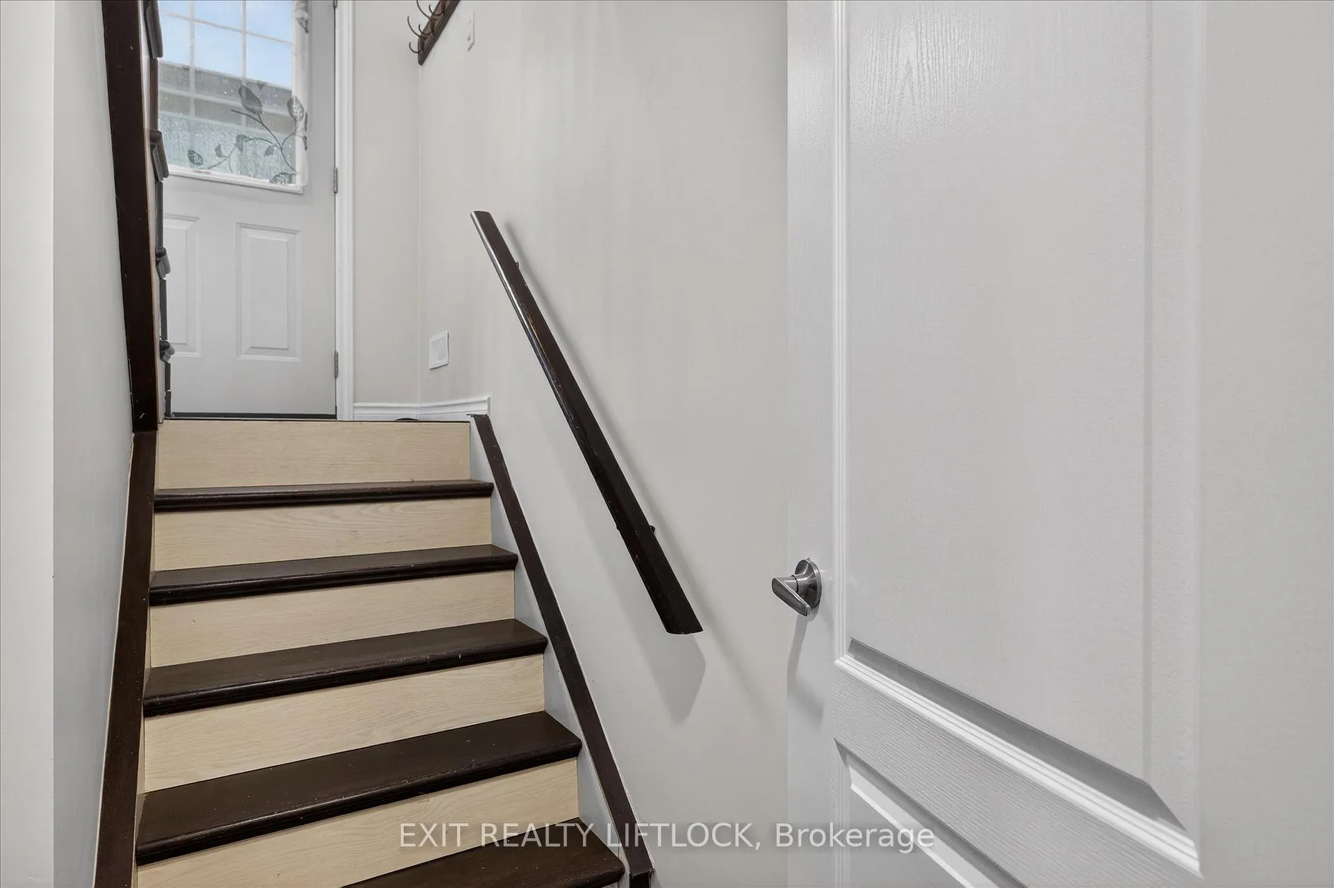 Photo 31 of 1344 Tudor Crescent, Peterborough, Ashburnham Ward 4 — HOMEH
