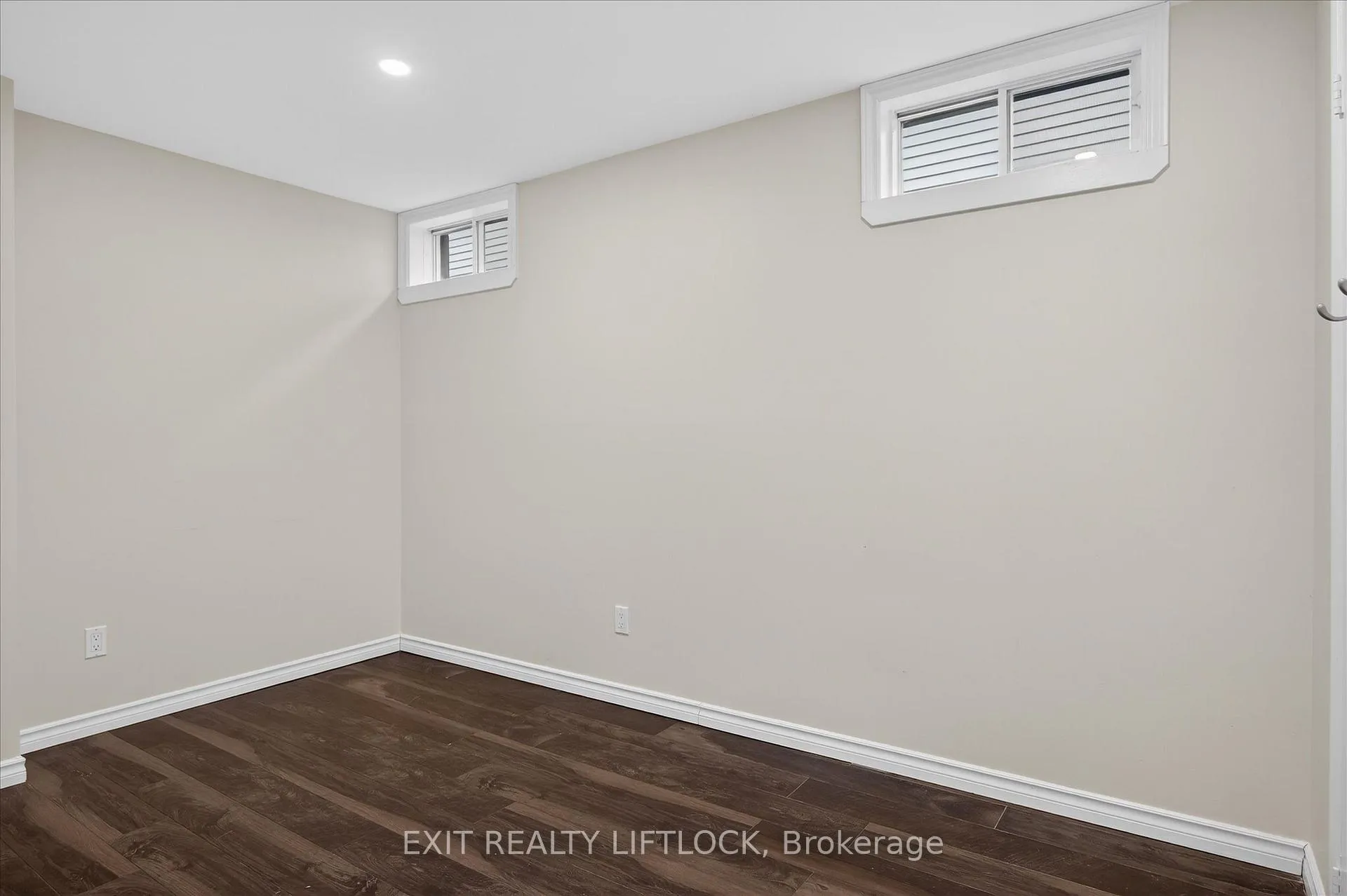 Photo 40 of 1344 Tudor Crescent, Peterborough, Ashburnham Ward 4 — HOMEH