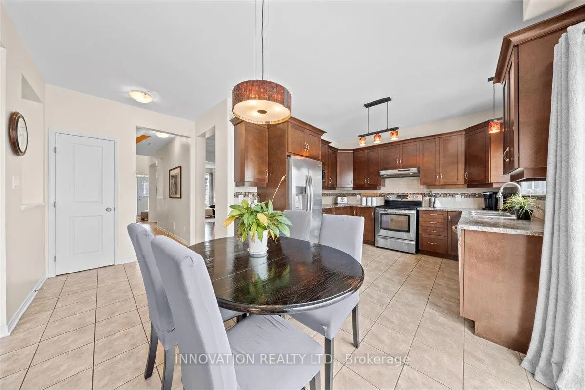 Photo 6 of 175 Chenoa Way, Ottawa, Barrhaven - Stonebridge — HOMEH