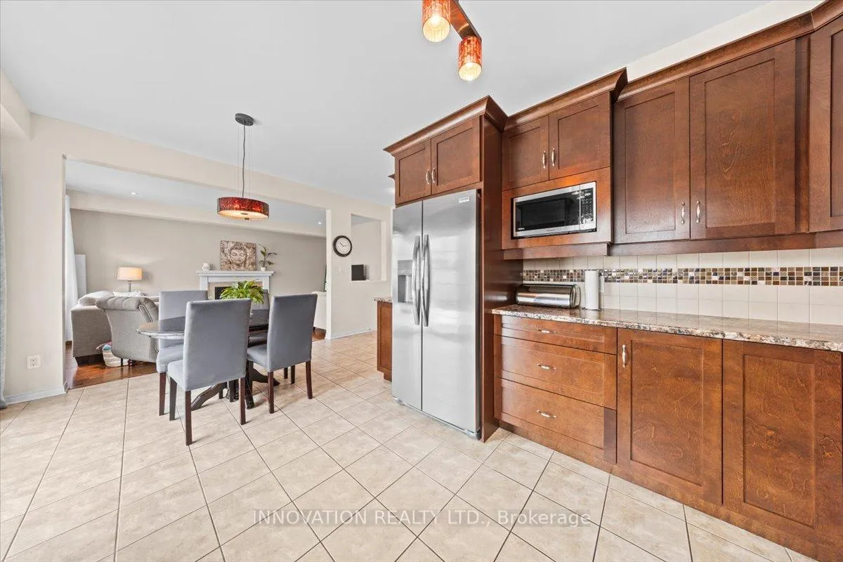 Photo 8 of 175 Chenoa Way, Ottawa, Barrhaven - Stonebridge — HOMEH