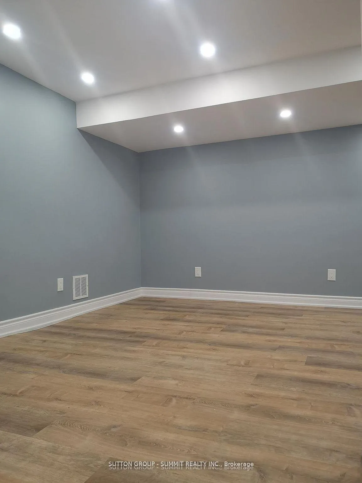 Photo 5 of Unit Lower Level, 46 Sharon Court, Brampton, Brampton East — HOMEH