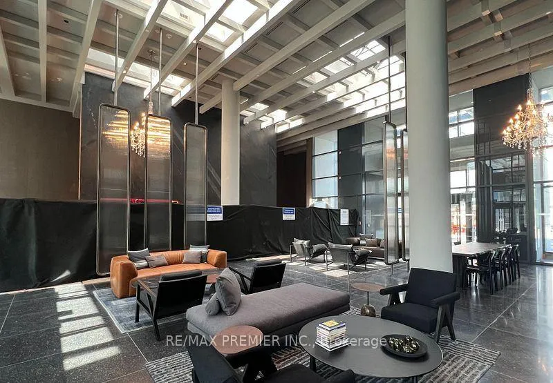 Photo 4 of Unit 4312, 28 Interchange Way, Vaughan, Vaughan Corporate Centre — HOMEH