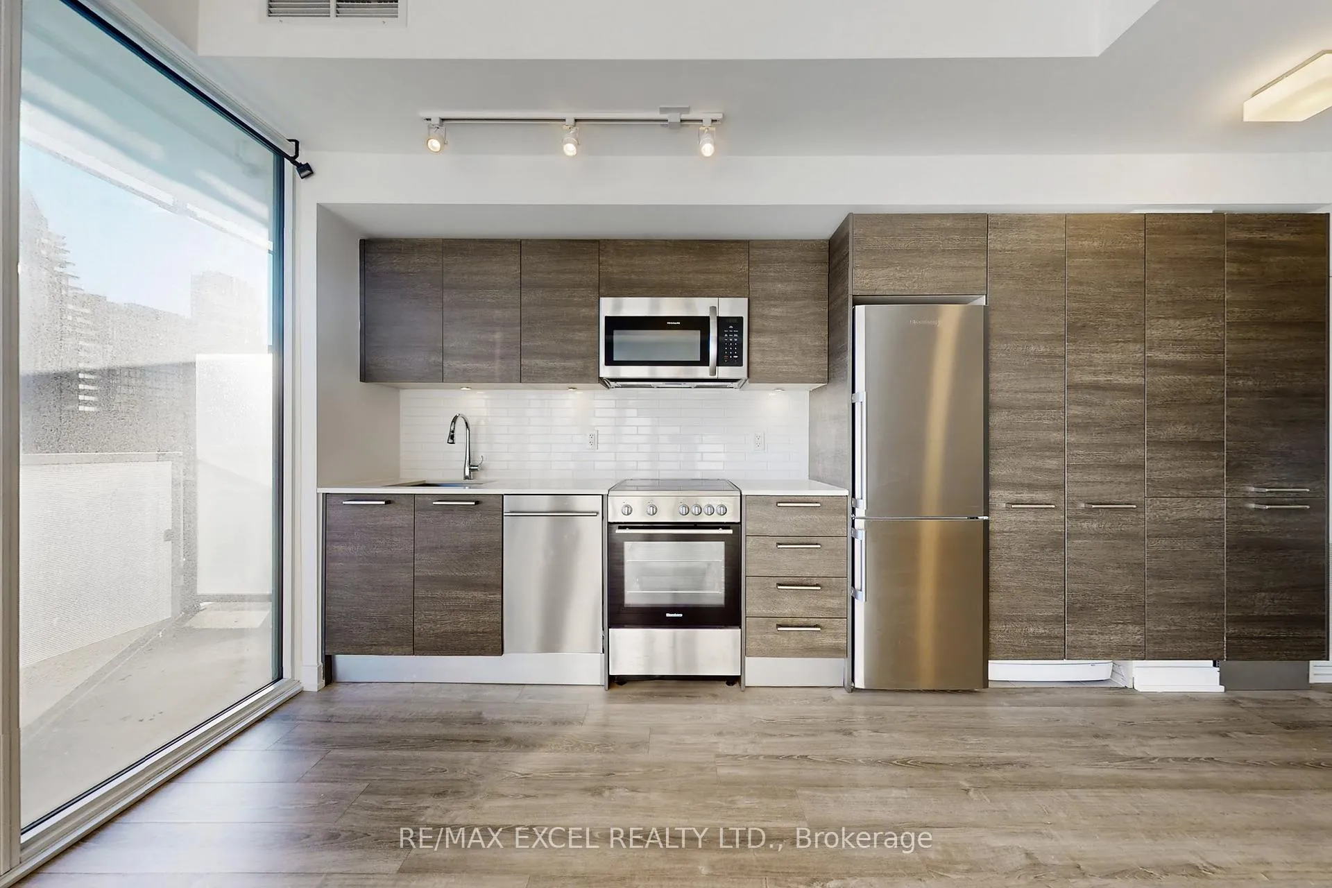 Photo 17 of Unit 703, 28 Wellesley Street E, Toronto, Church-Yonge Corridor — HOMEH