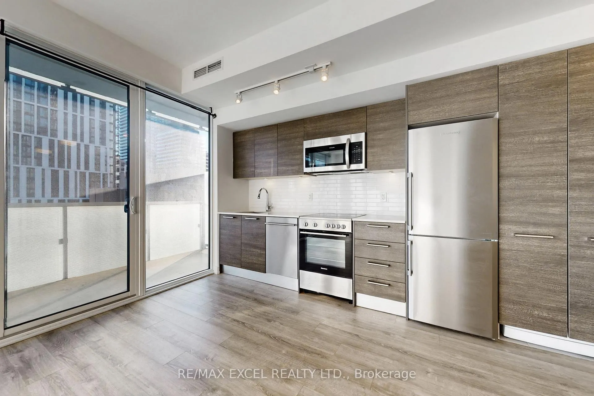 Photo 18 of Unit 703, 28 Wellesley Street E, Toronto, Church-Yonge Corridor — HOMEH