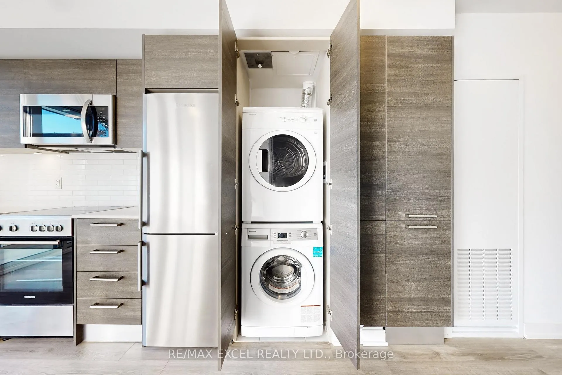 Photo 25 of Unit 703, 28 Wellesley Street E, Toronto, Church-Yonge Corridor — HOMEH
