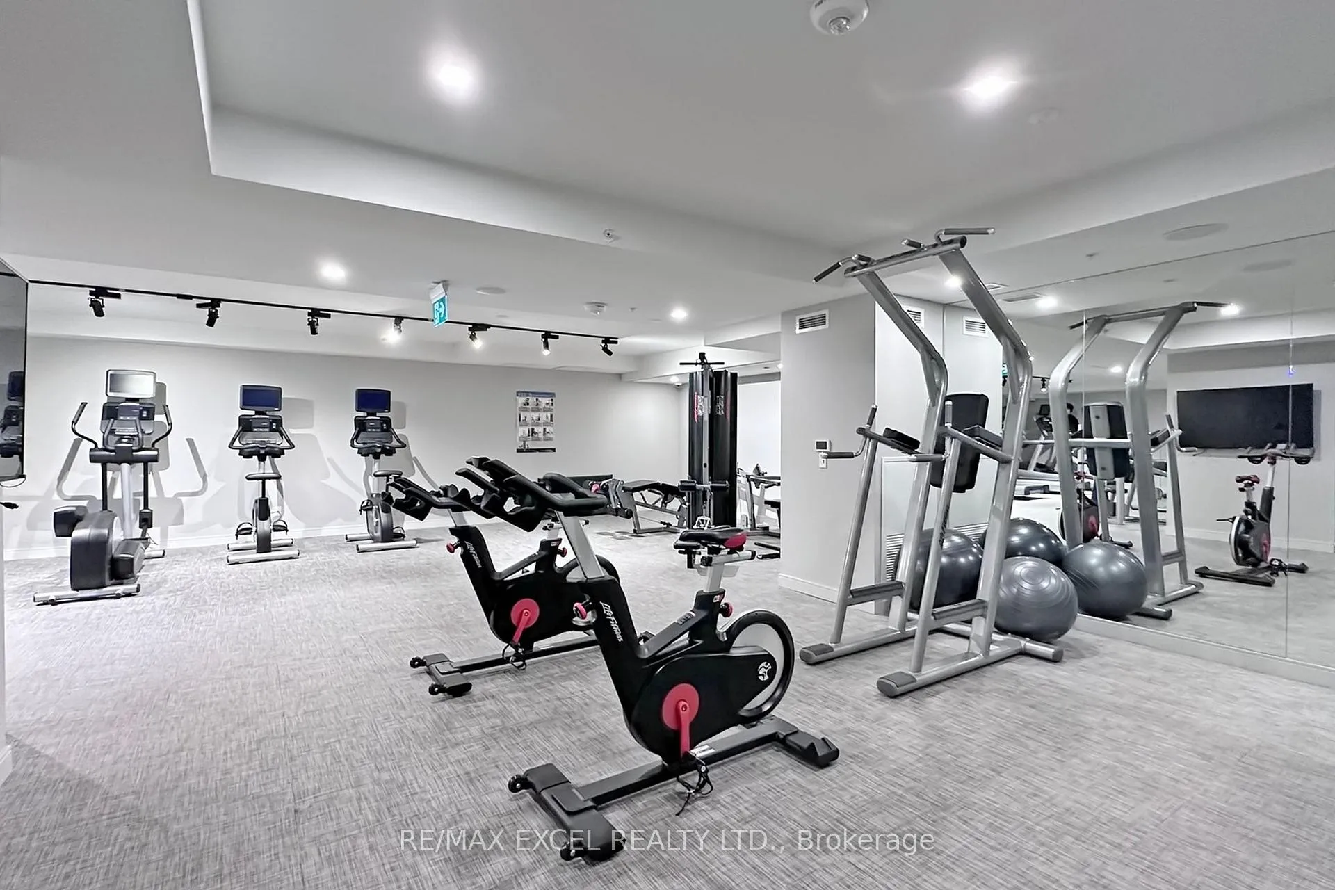 Photo 36 of Unit 703, 28 Wellesley Street E, Toronto, Church-Yonge Corridor — HOMEH
