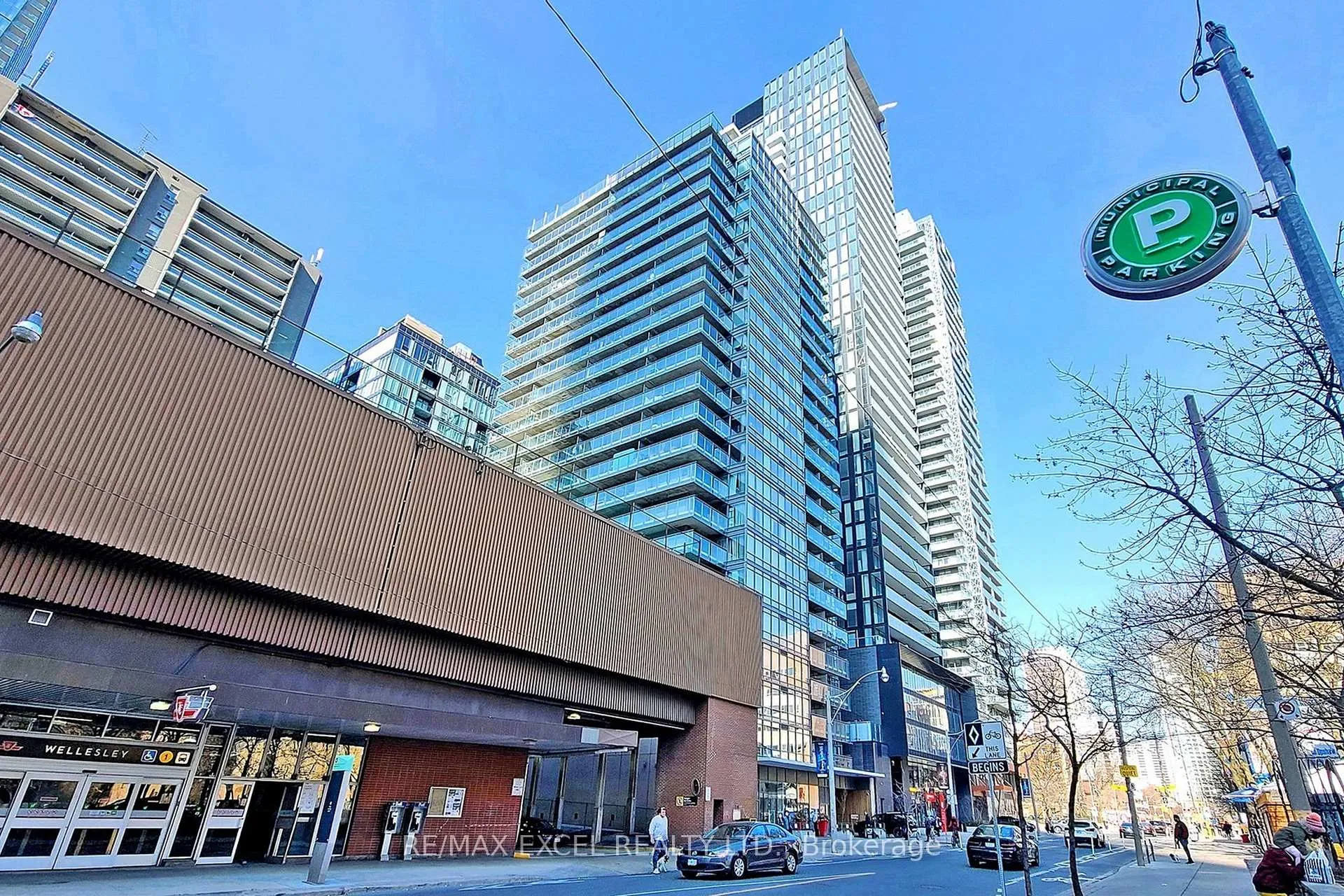 Photo 41 of Unit 703, 28 Wellesley Street E, Toronto, Church-Yonge Corridor — HOMEH