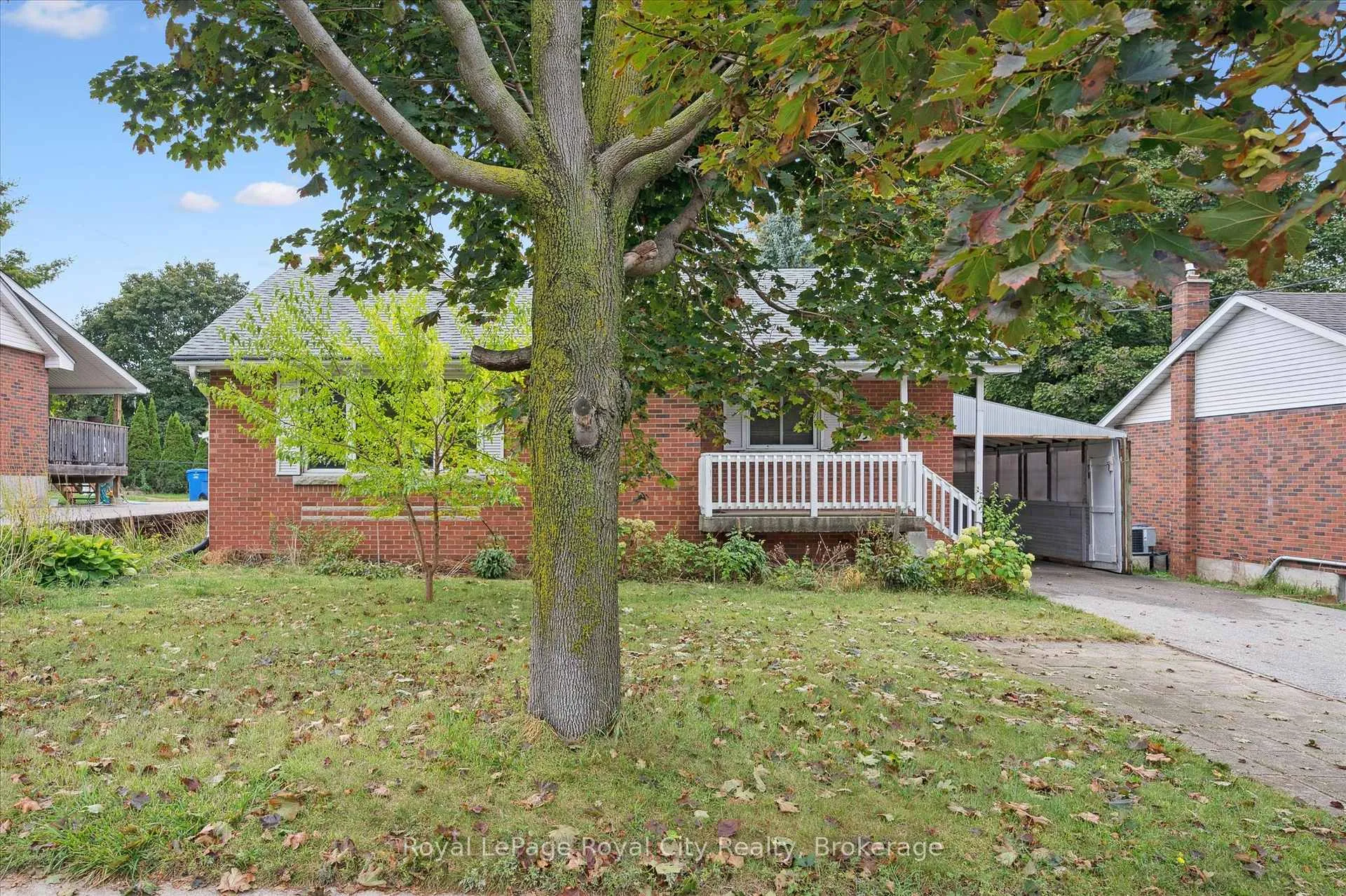 Photo 2 of 193 Edinburgh Road S, Guelph, Dovercliffe Park/Old University — HOMEH