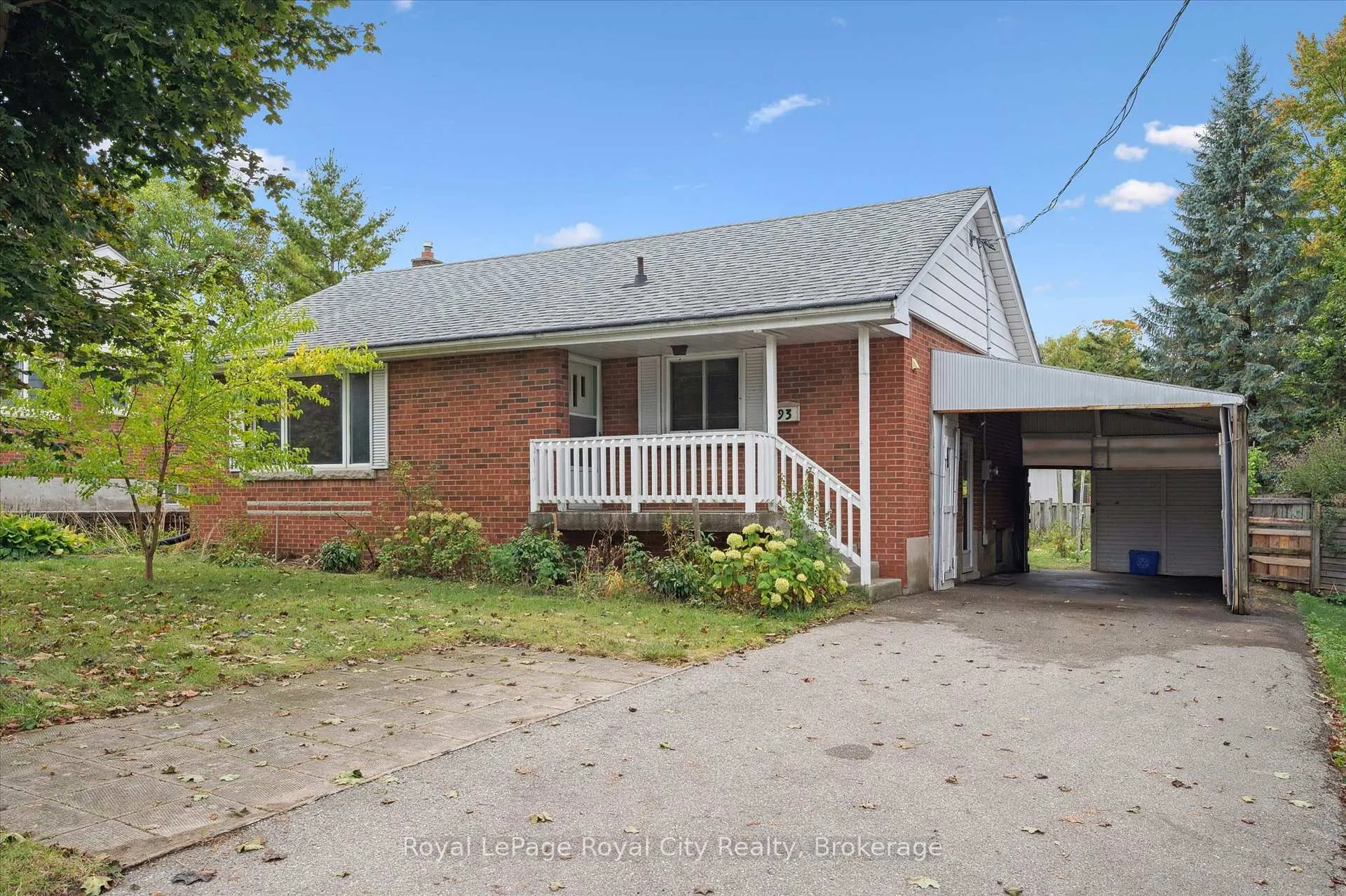 Photo 4 of 193 Edinburgh Road S, Guelph, Dovercliffe Park/Old University — HOMEH