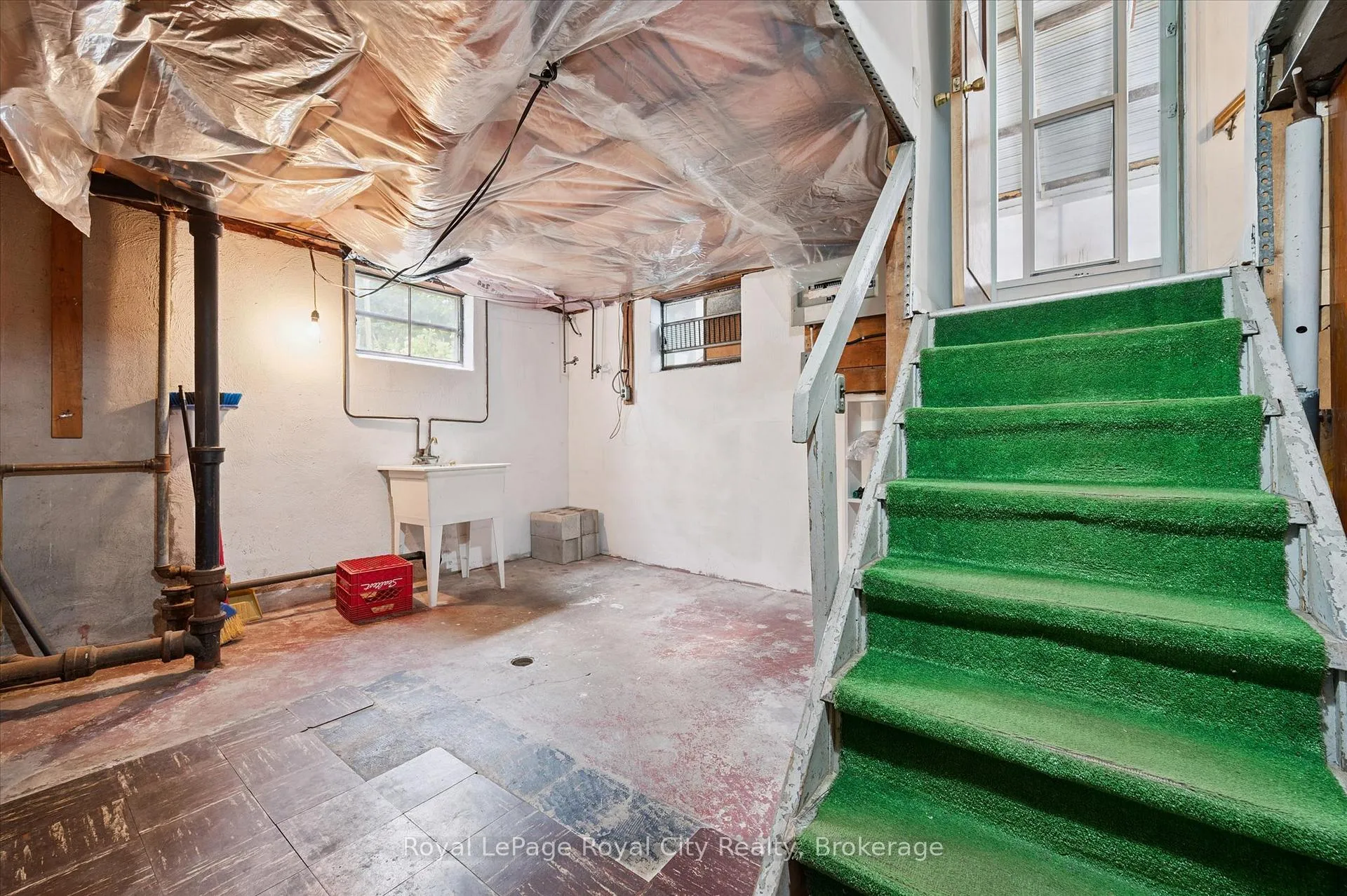 Photo 27 of 193 Edinburgh Road S, Guelph, Dovercliffe Park/Old University — HOMEH