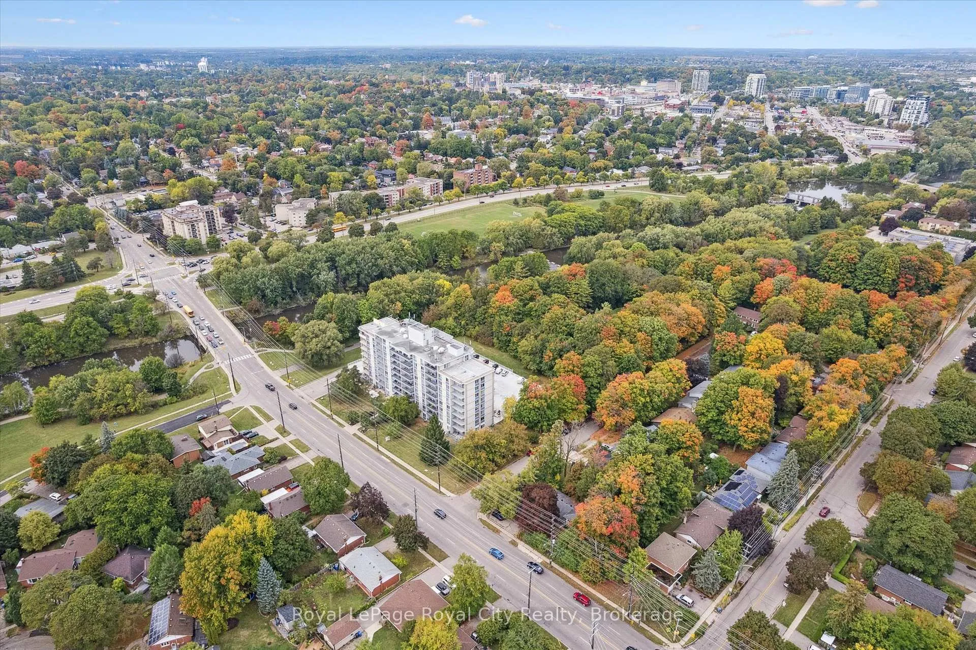 Photo 43 of 193 Edinburgh Road S, Guelph, Dovercliffe Park/Old University — HOMEH