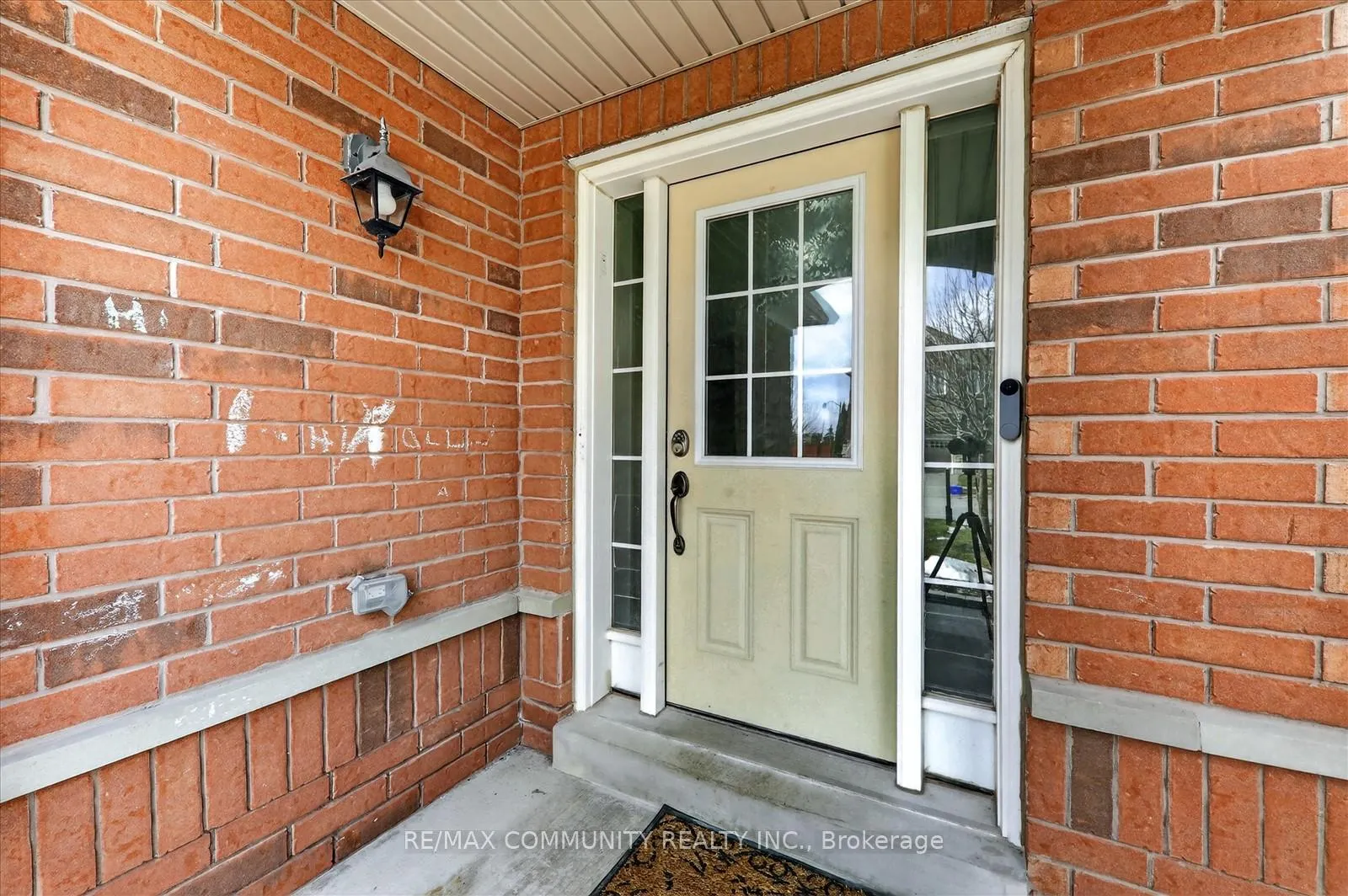 Photo 5 of 1141 Schooling Drive, Oshawa, Taunton — HOMEH