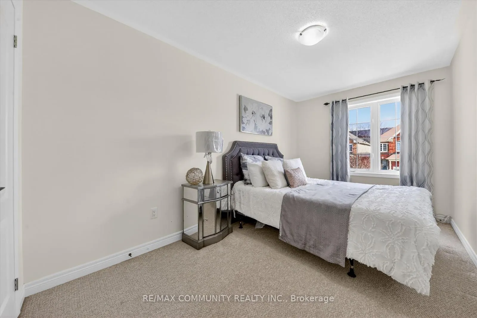Photo 27 of 1141 Schooling Drive, Oshawa, Taunton — HOMEH