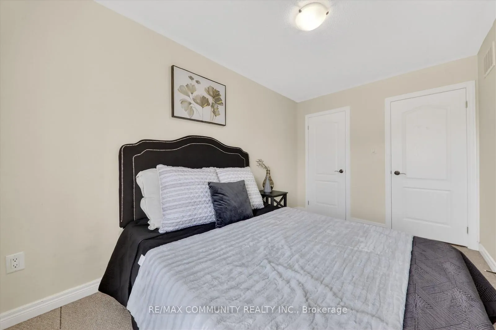 Photo 30 of 1141 Schooling Drive, Oshawa, Taunton — HOMEH