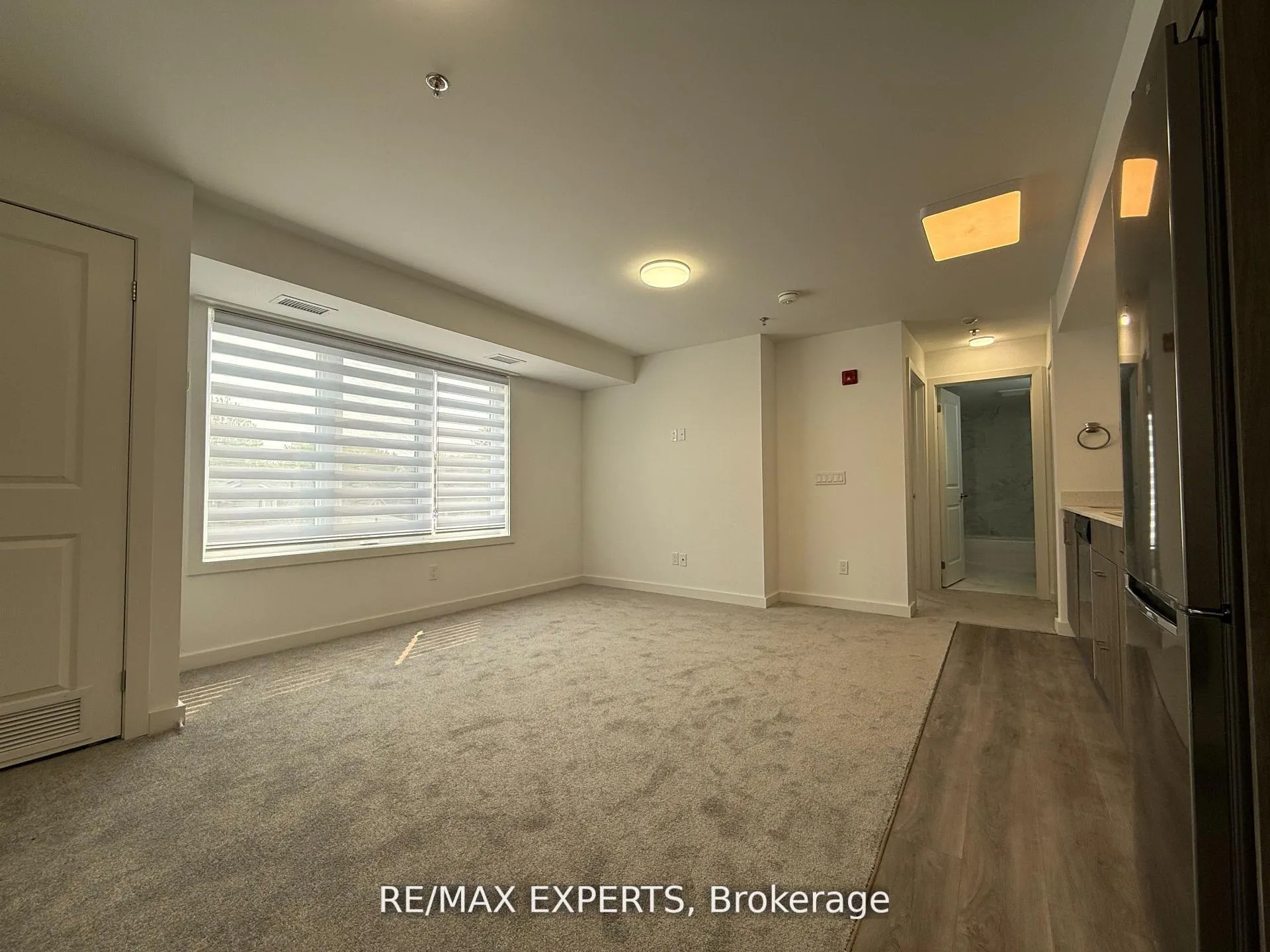 Photo 4 of Unit 403, 45 Connaught Avenue, Toronto, Greenwood-Coxwell — HOMEH