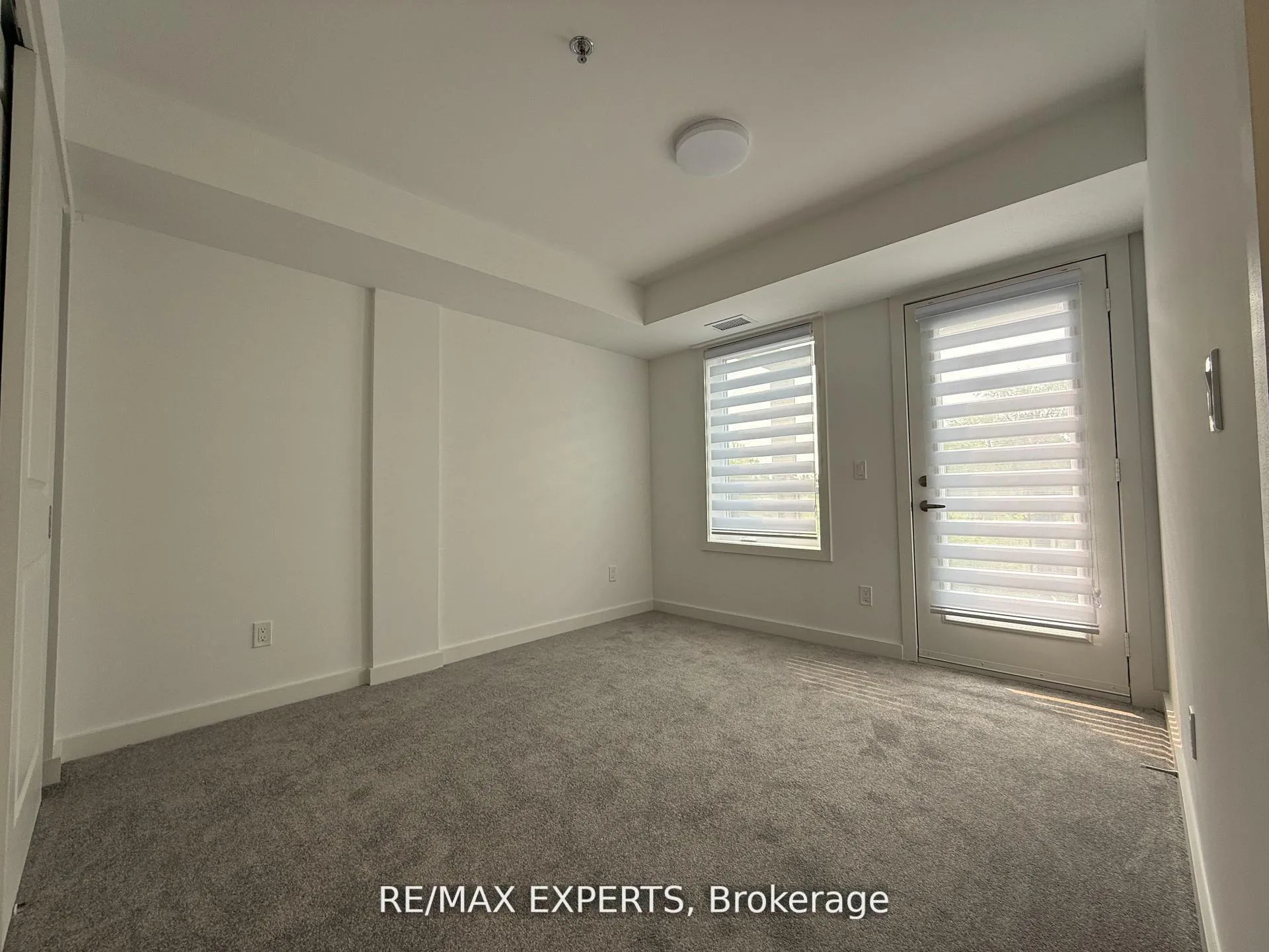 Photo 5 of Unit 403, 45 Connaught Avenue, Toronto, Greenwood-Coxwell — HOMEH