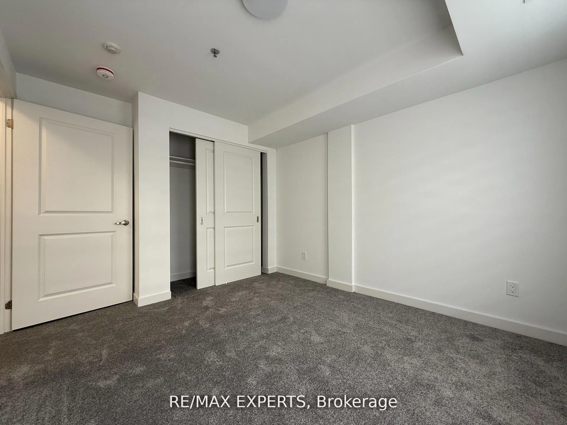 Photo 8 of Unit 403, 45 Connaught Avenue, Toronto, Greenwood-Coxwell — HOMEH