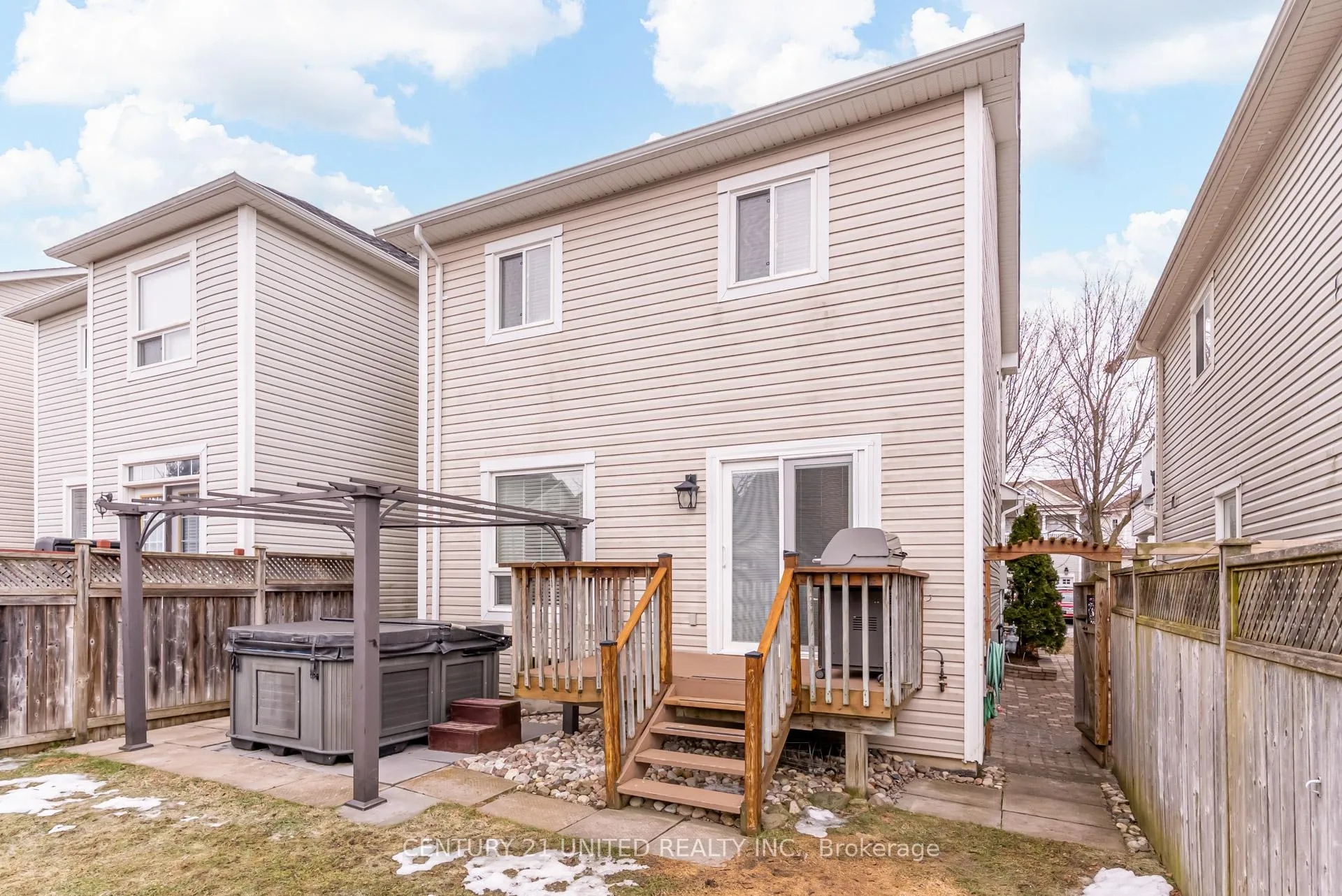 Photo 42 of 67 Ault Crescent, Whitby, Brooklin — HOMEH