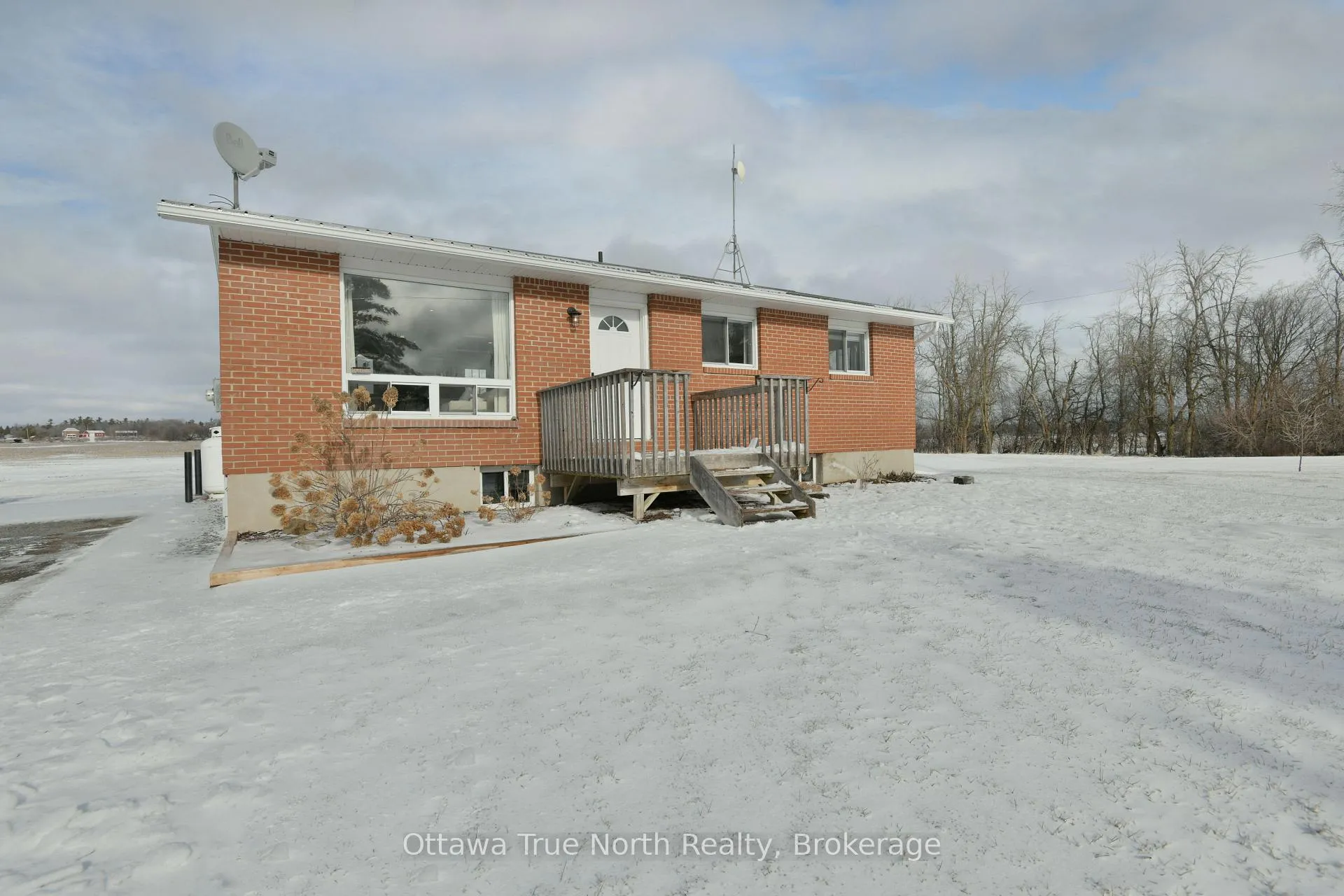 Photo 2 of 1168 Stevenson Drive, McNab/Braeside, Mcnab/Braeside Twps — HOMEH