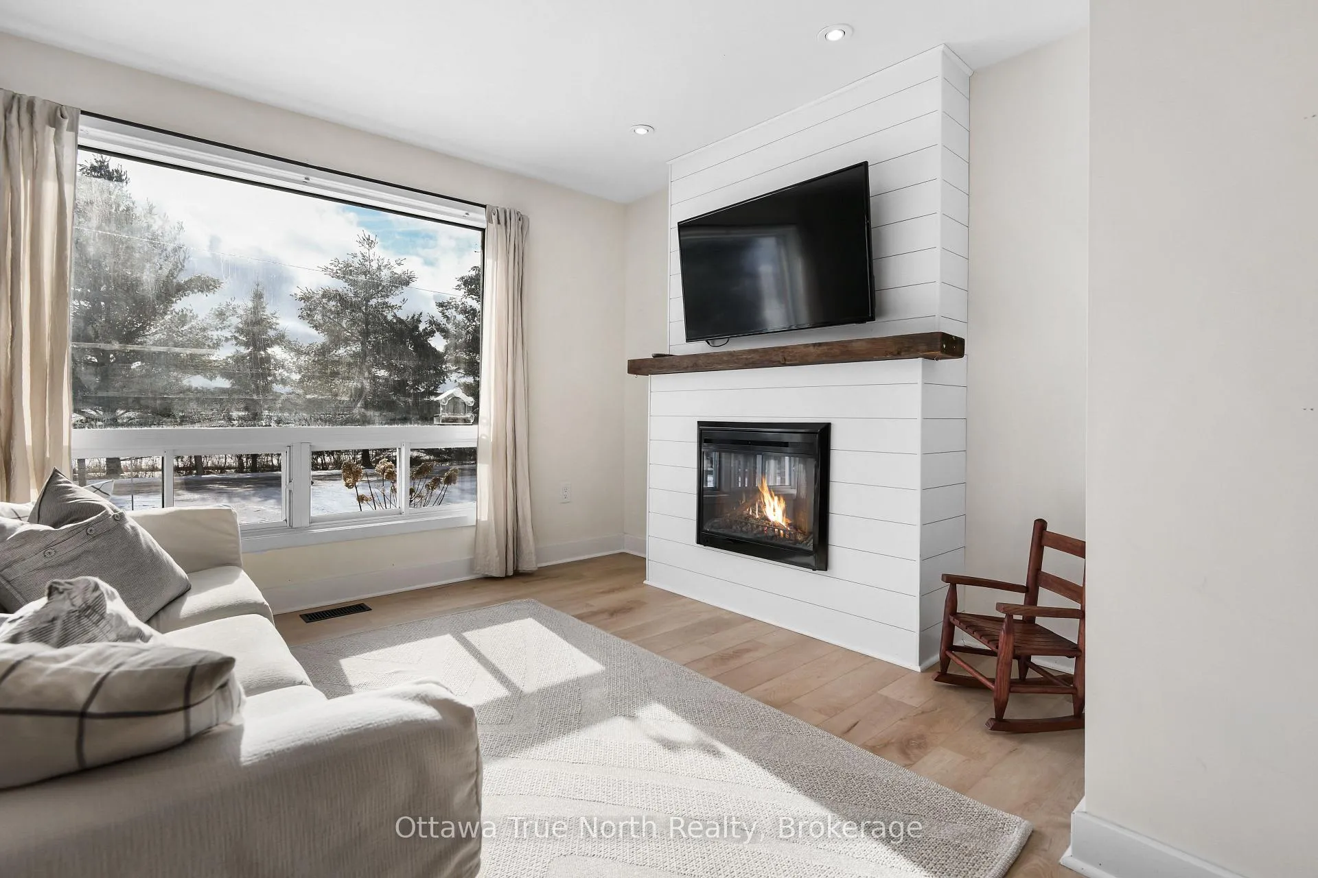 Photo 5 of 1168 Stevenson Drive, McNab/Braeside, Mcnab/Braeside Twps — HOMEH