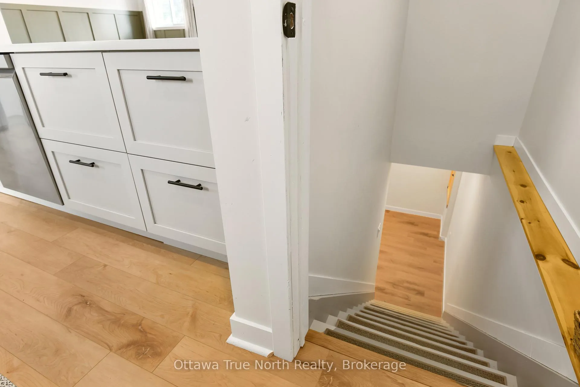 Photo 20 of 1168 Stevenson Drive, McNab/Braeside, Mcnab/Braeside Twps — HOMEH