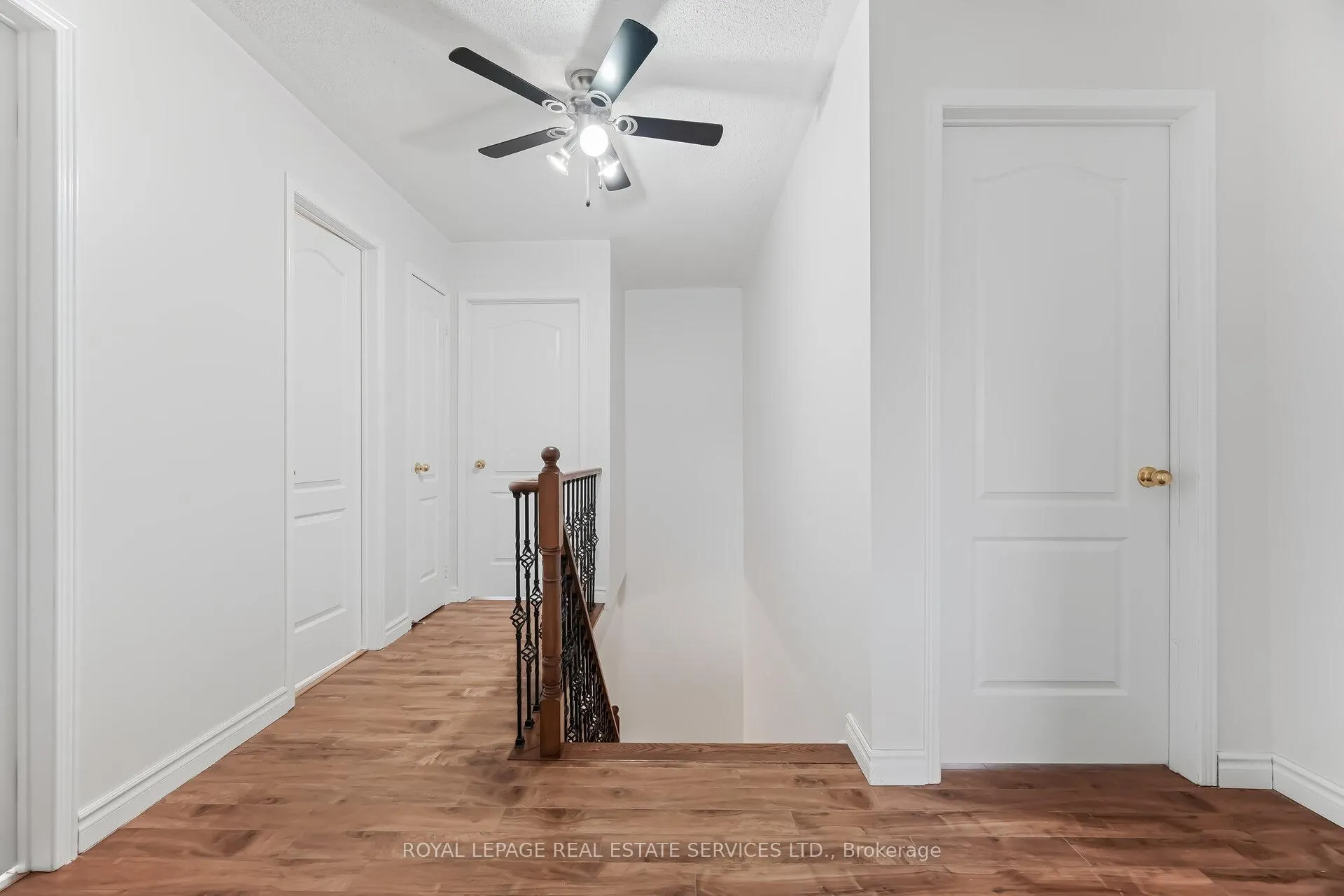 Photo 12 of 20 Dells Crescent, Brampton, Fletcher's Meadow — HOMEH