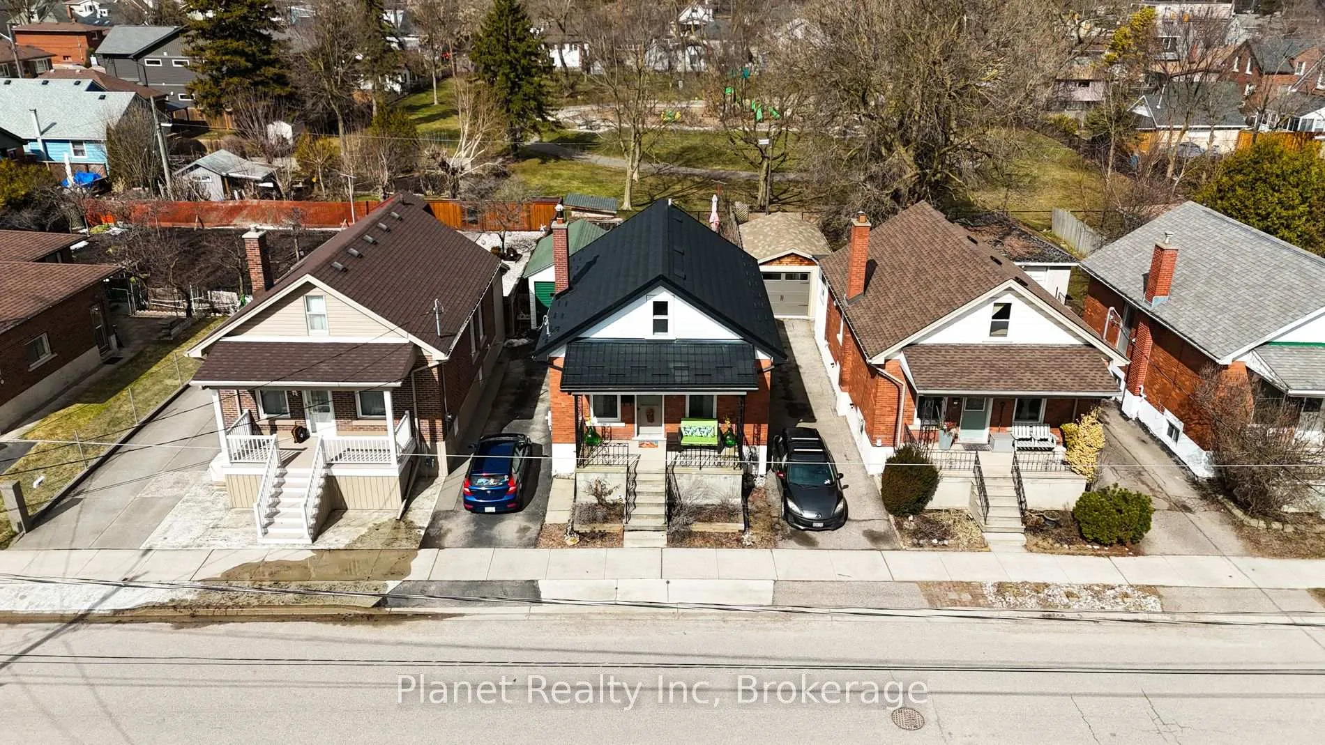 Photo 2 of 214 Ferguson Street, Guelph, St. Patrick's Ward — HOMEH