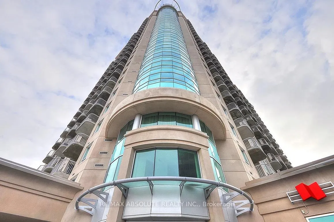 Front of Unit 506, 234 Rideau Street