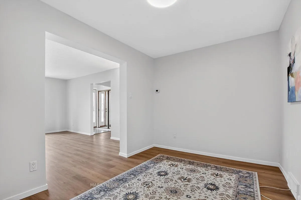 Photo 6 of 1377 Cahill Drive, Ottawa, South Keys — HOMEH