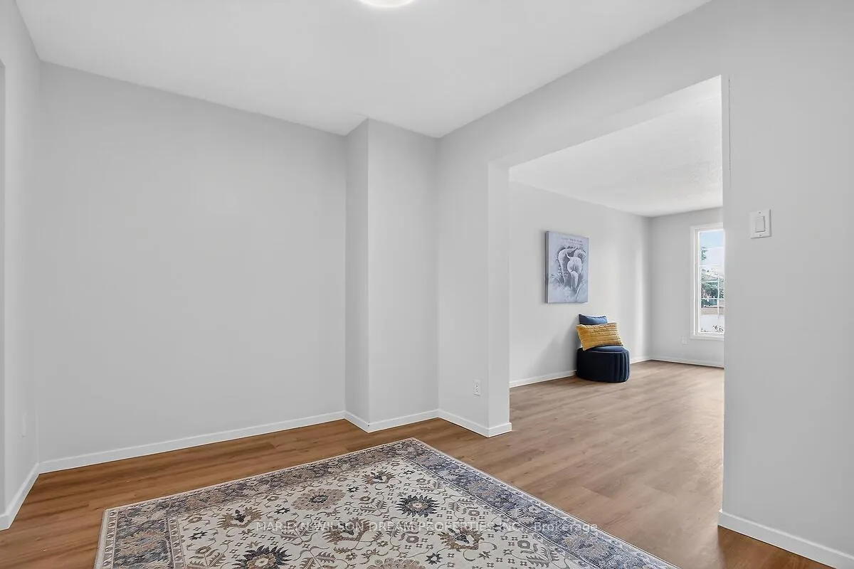 Photo 7 of 1377 Cahill Drive, Ottawa, South Keys — HOMEH