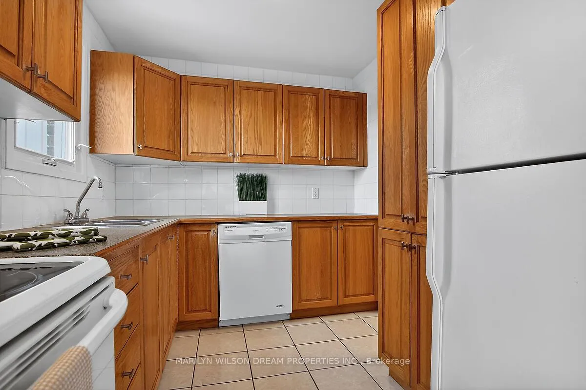 Photo 8 of 1377 Cahill Drive, Ottawa, South Keys — HOMEH