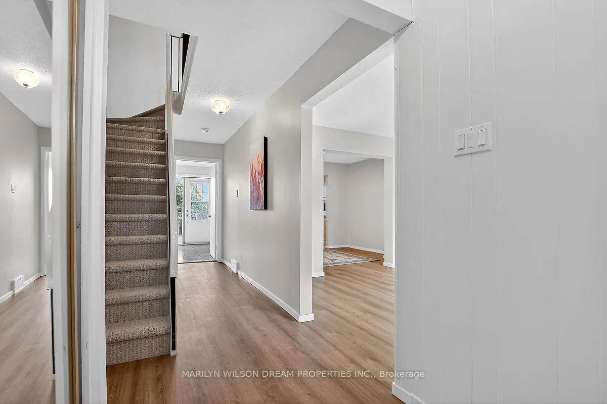 Photo 15 of 1377 Cahill Drive, Ottawa, South Keys — HOMEH