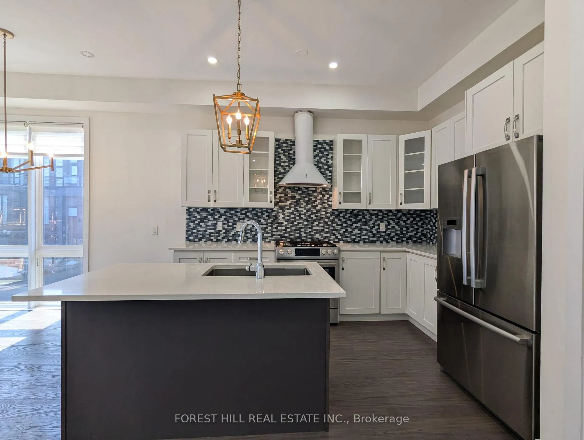Photo 8 of 1 Sable Road, Vaughan, Patterson — HOMEH