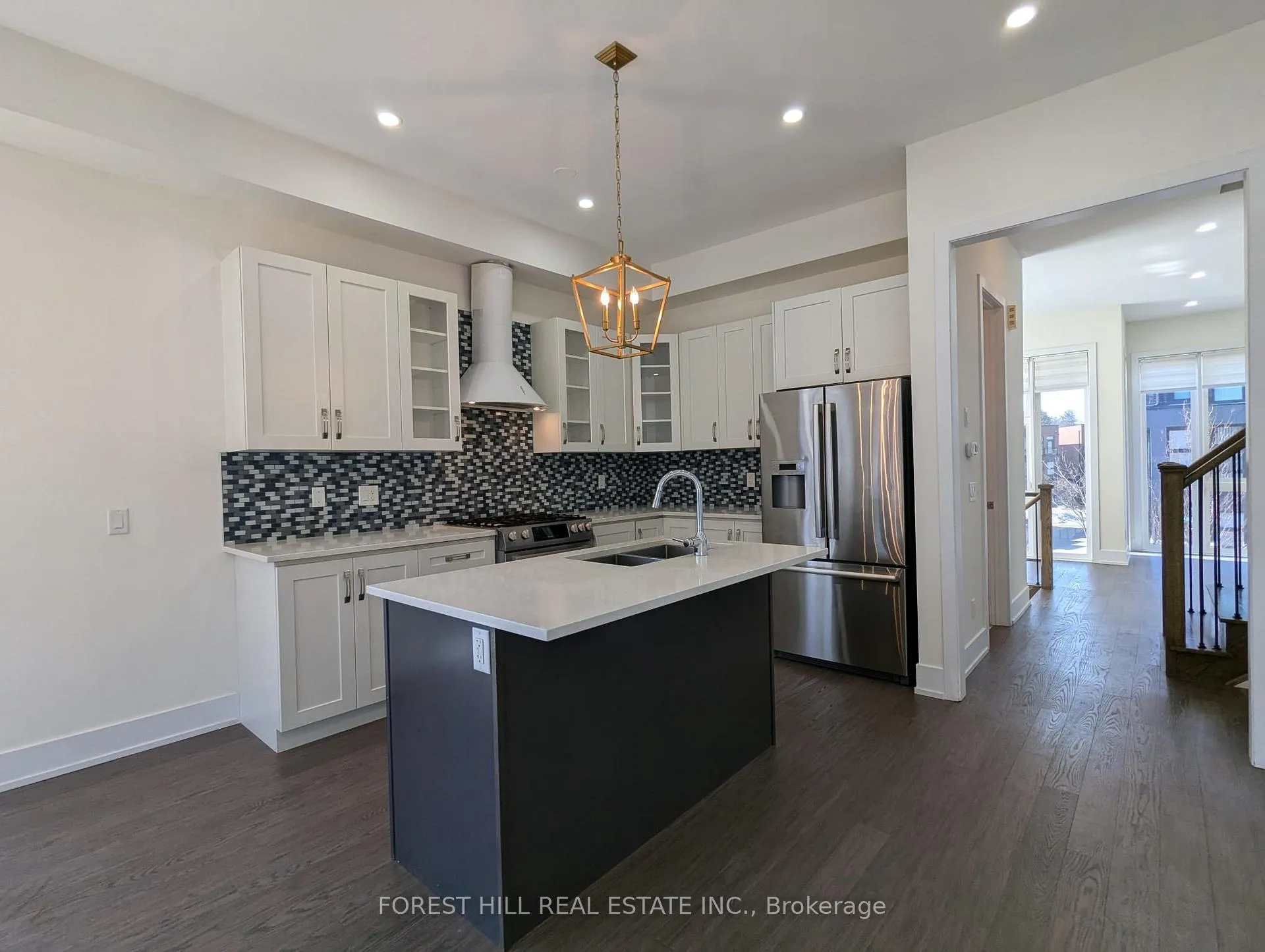 Photo 9 of 1 Sable Road, Vaughan, Patterson — HOMEH