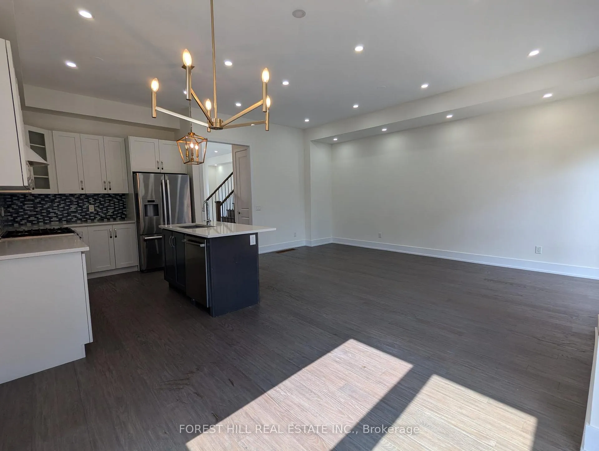Photo 13 of 1 Sable Road, Vaughan, Patterson — HOMEH