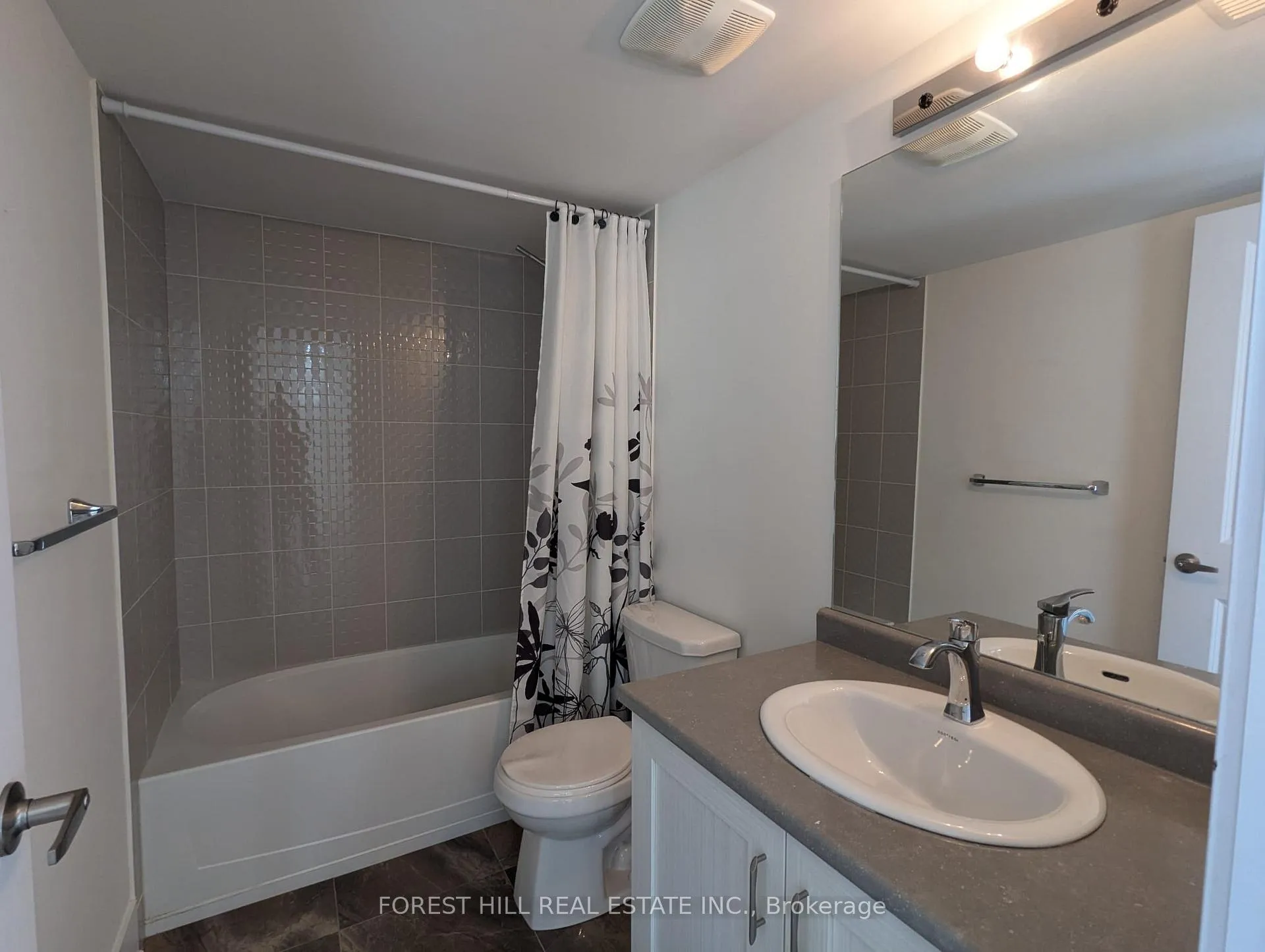 Photo 30 of 1 Sable Road, Vaughan, Patterson — HOMEH