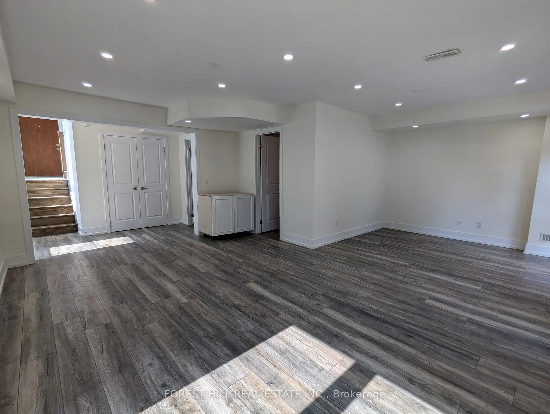 Photo 31 of 1 Sable Road, Vaughan, Patterson — HOMEH