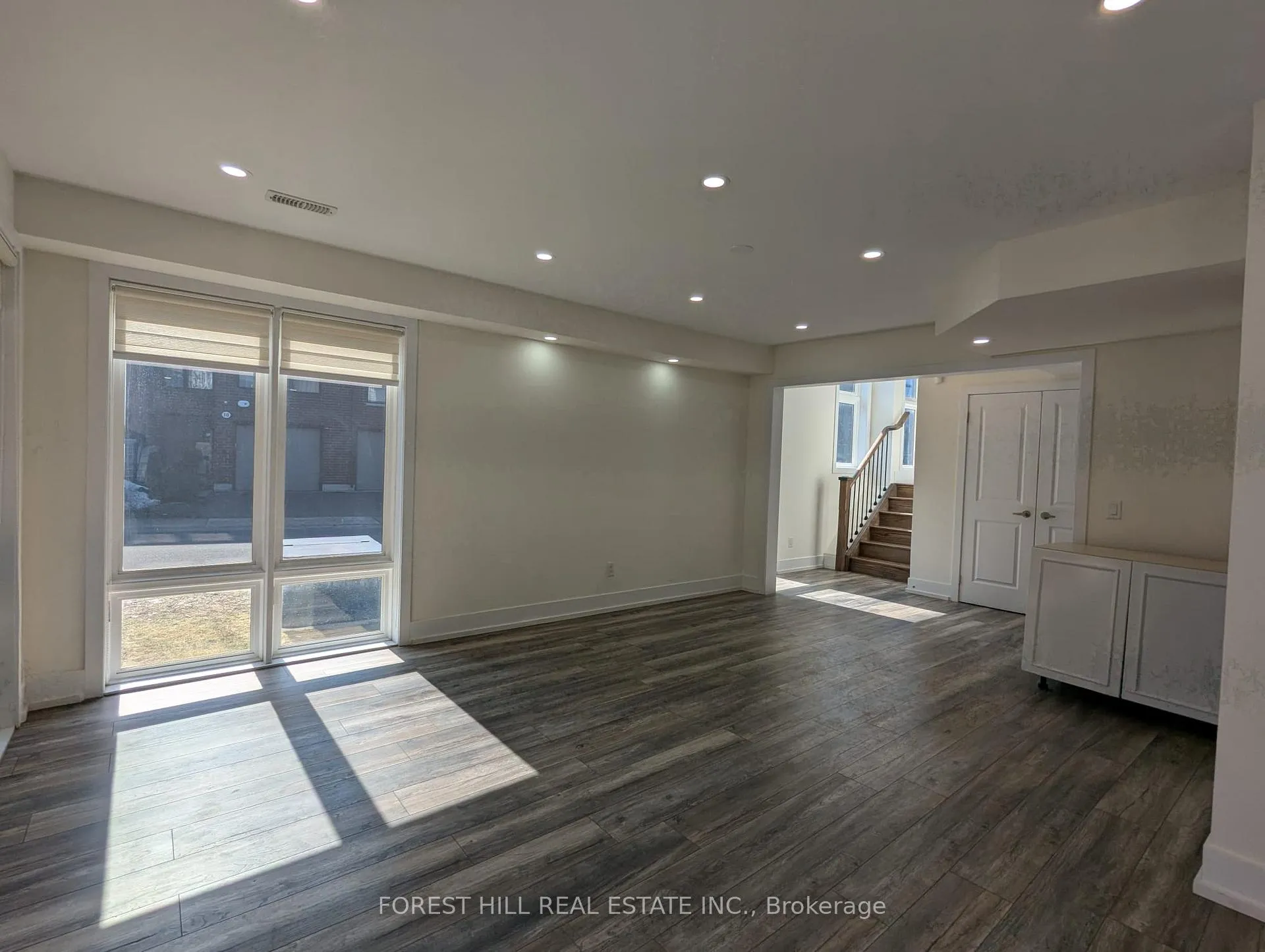 Photo 33 of 1 Sable Road, Vaughan, Patterson — HOMEH
