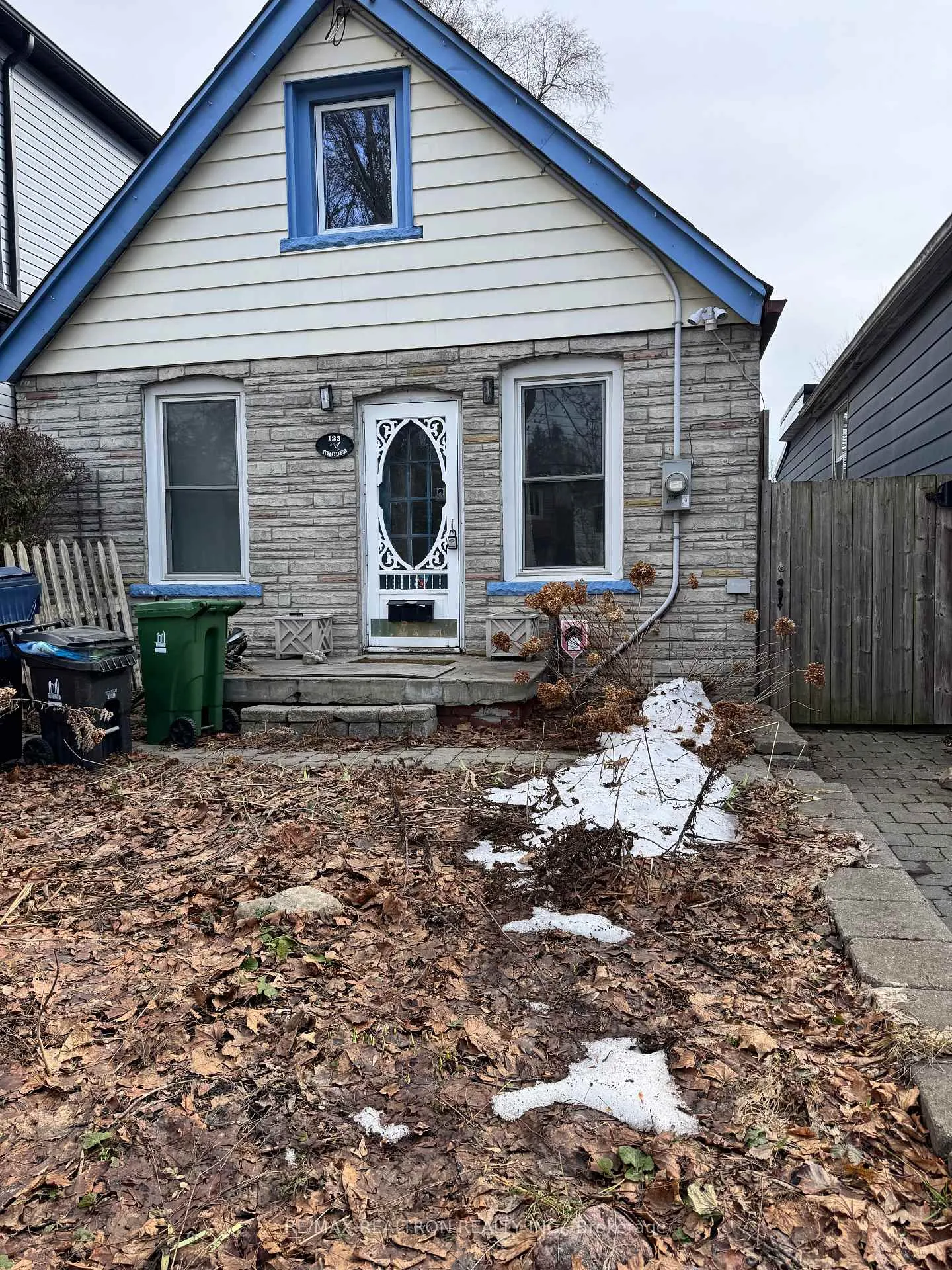 Photo 1 of 123 Rhodes Avenue, Toronto, Greenwood-Coxwell — HOMEH