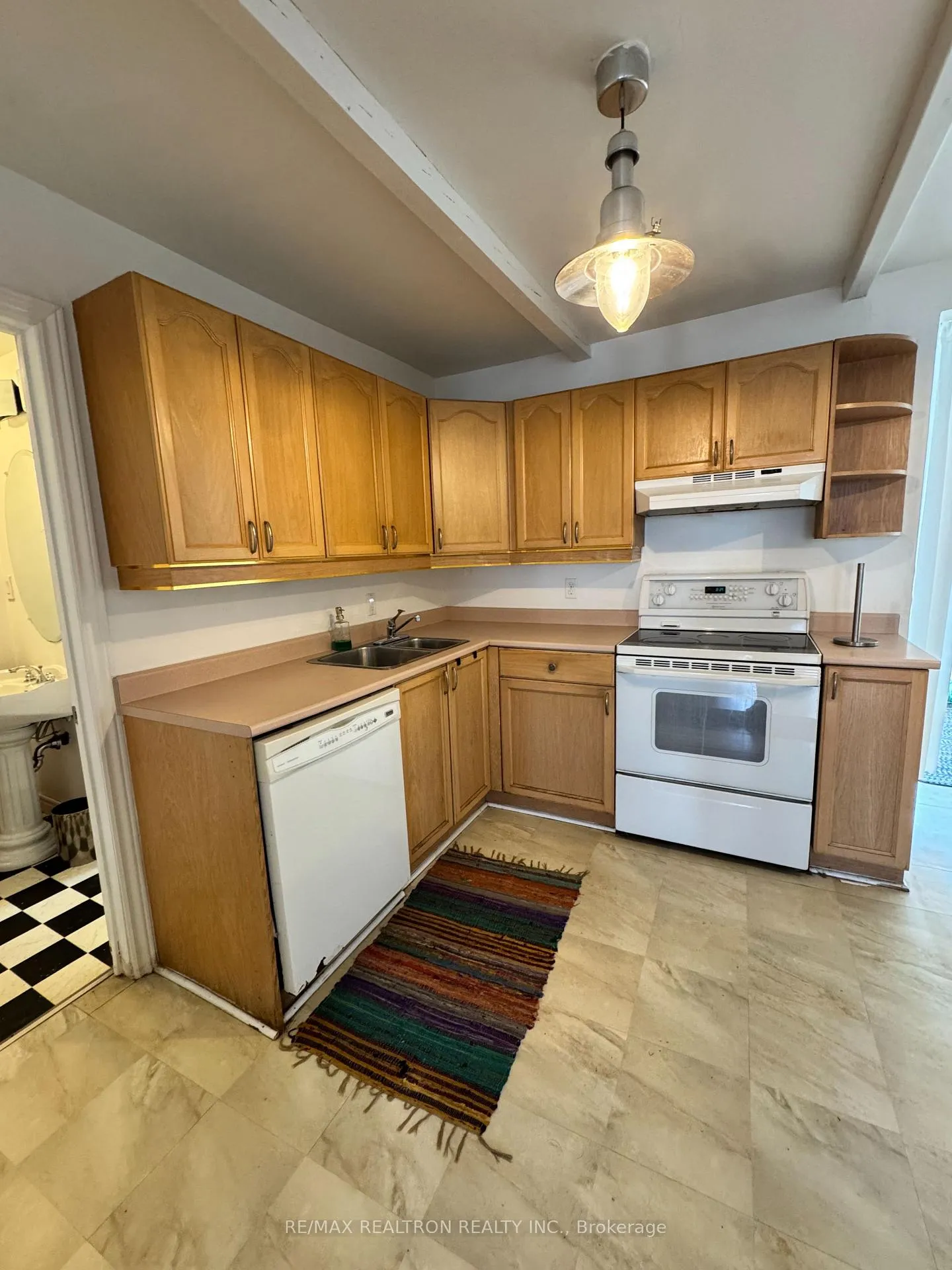 Photo 11 of 123 Rhodes Avenue, Toronto, Greenwood-Coxwell — HOMEH