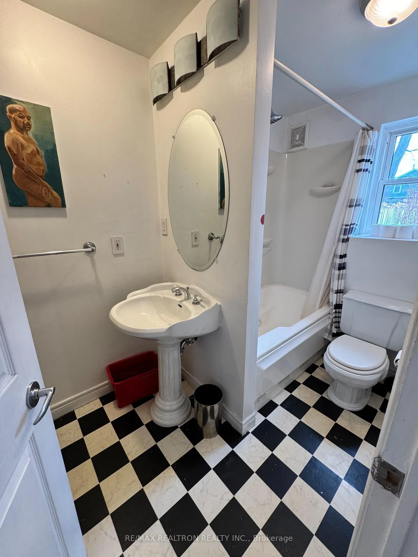 Photo 12 of 123 Rhodes Avenue, Toronto, Greenwood-Coxwell — HOMEH