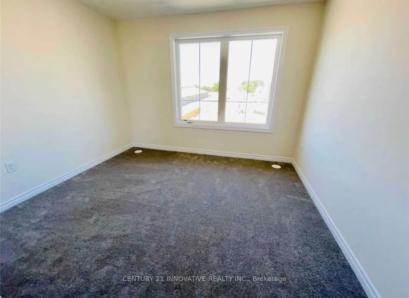 Photo 10 of Unit 9, 470 Beresford Path, Oshawa, Central — HOMEH
